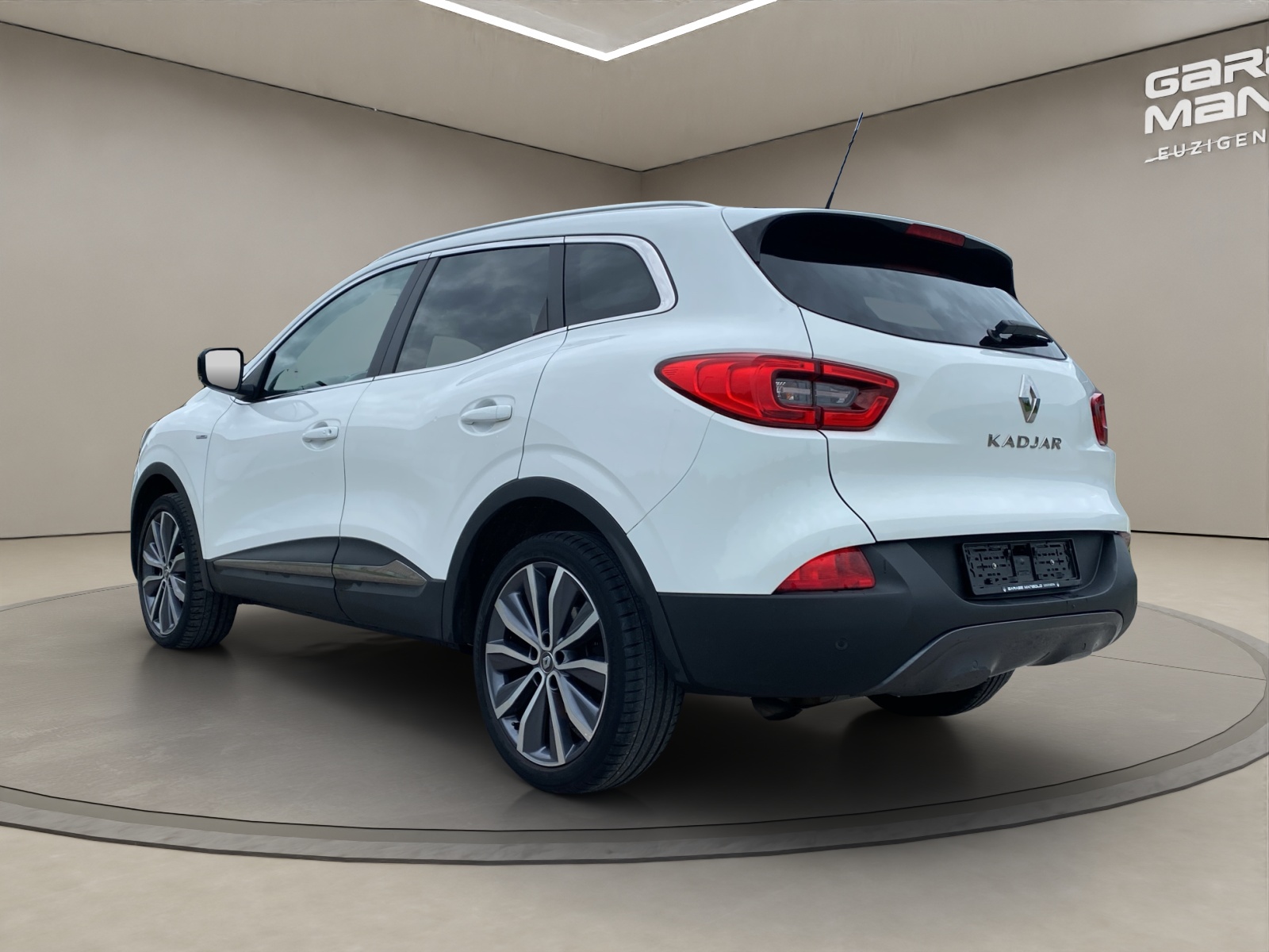 RENAULT Kadjar 1.2 16V Turbo Bose-image-2