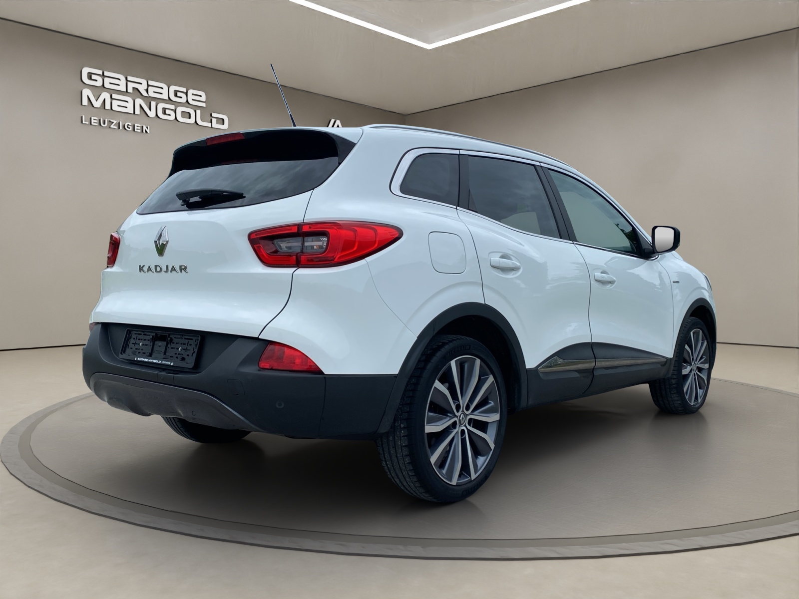 RENAULT Kadjar 1.2 16V Turbo Bose-image-4