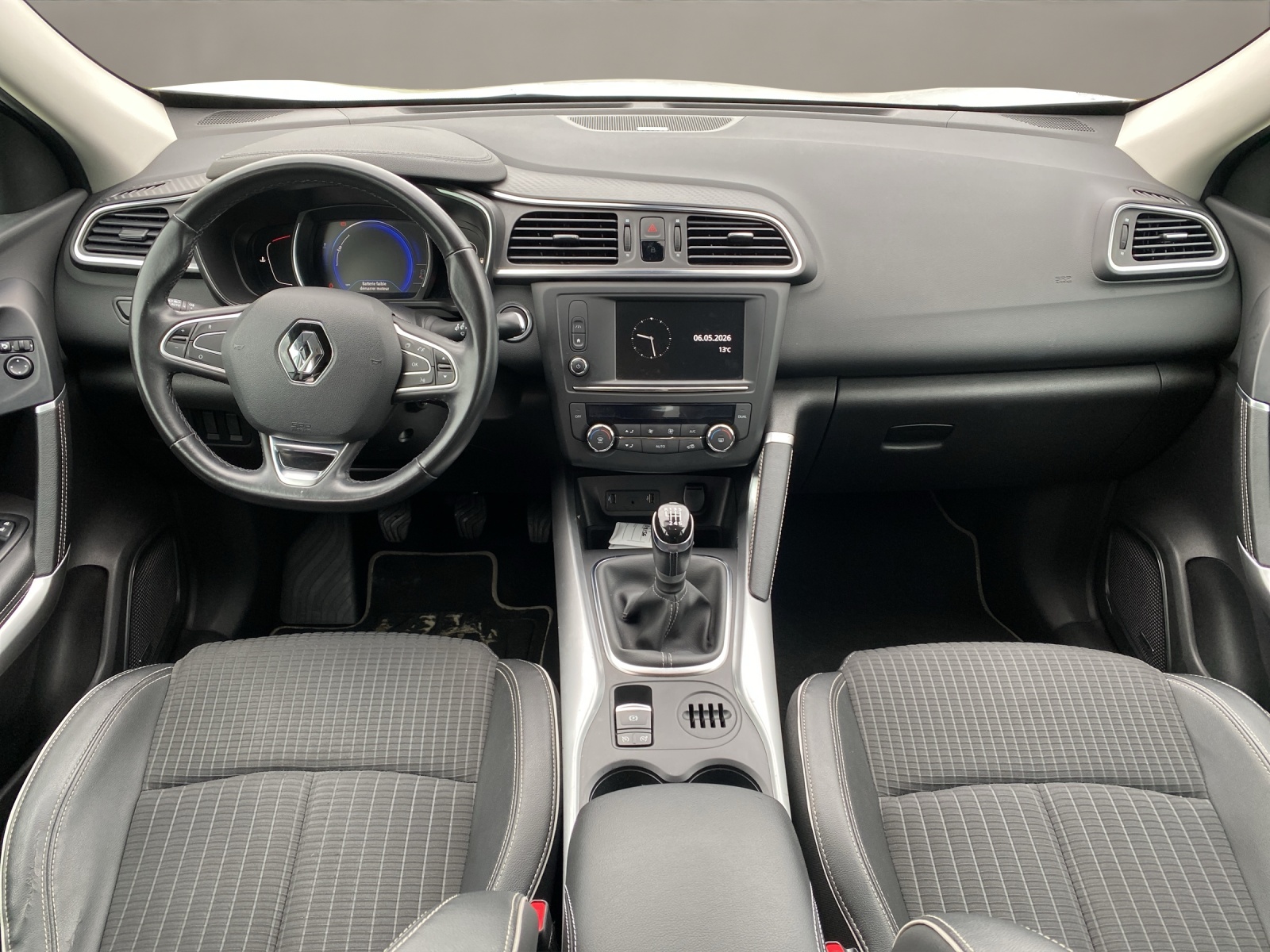 RENAULT Kadjar 1.2 16V Turbo Bose-image-9