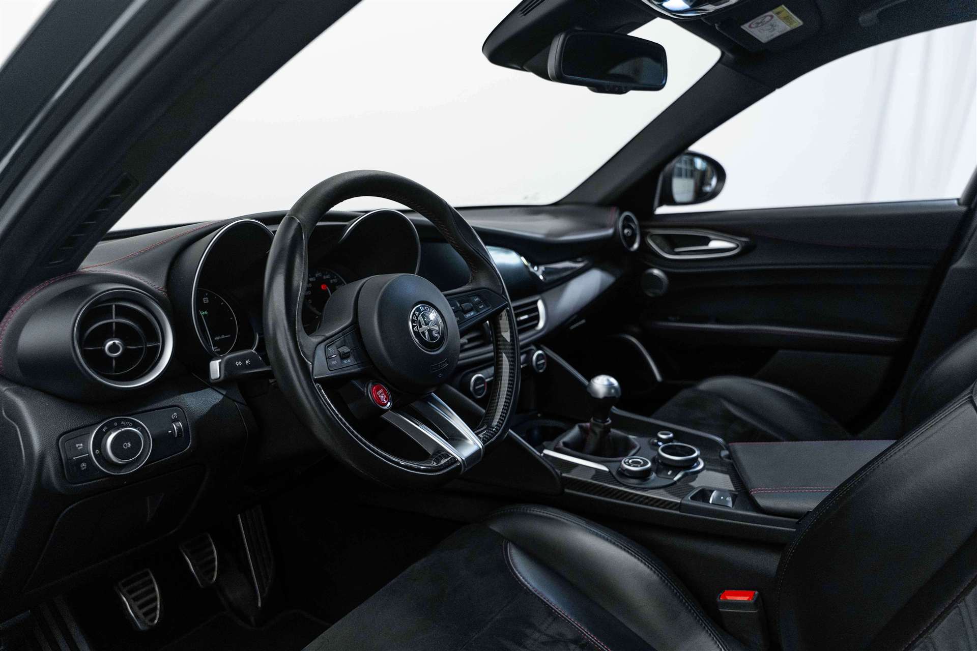 ALFA ROMEO Giulia 2.9 V6 Quadrifoglio 510PS-image-7