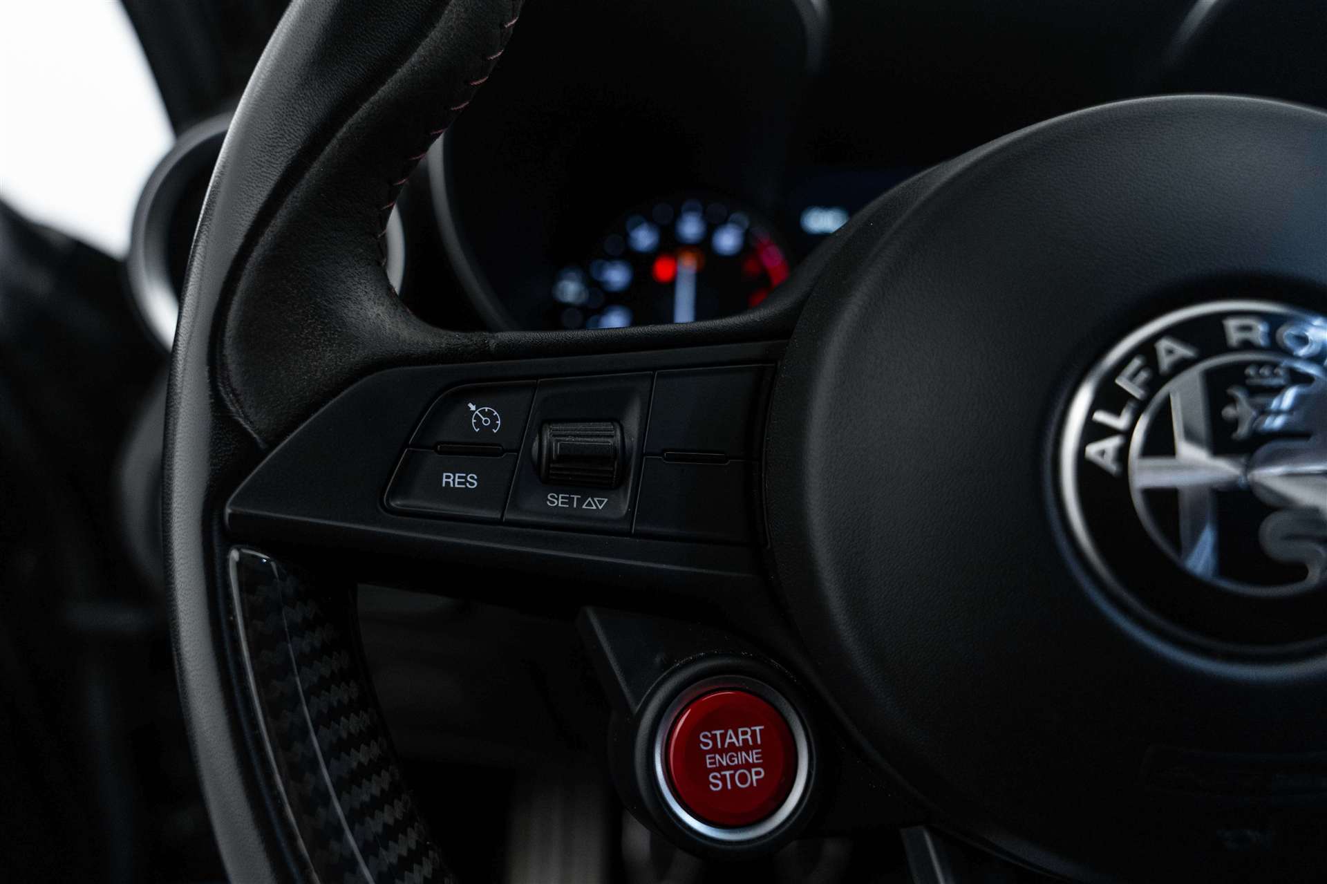 ALFA ROMEO Giulia 2.9 V6 Quadrifoglio 510PS-image-17