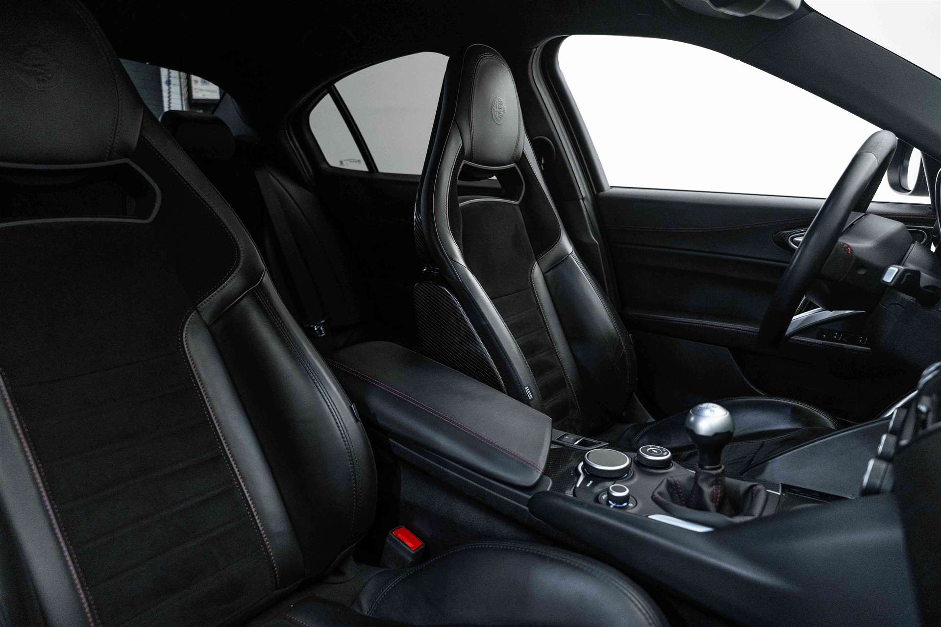 ALFA ROMEO Giulia 2.9 V6 Quadrifoglio 510PS-image-11