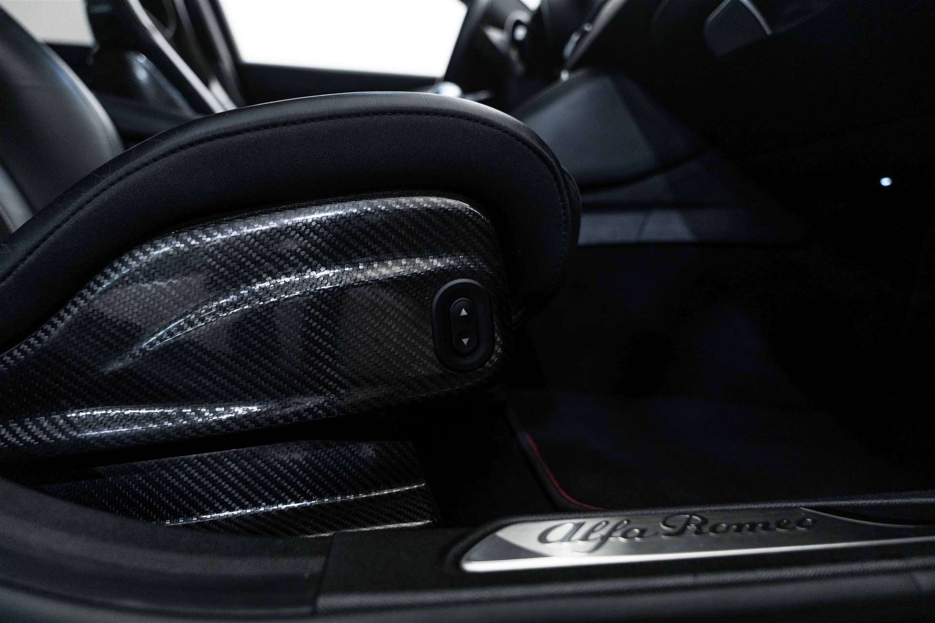 ALFA ROMEO Giulia 2.9 V6 Quadrifoglio 510PS-image-14