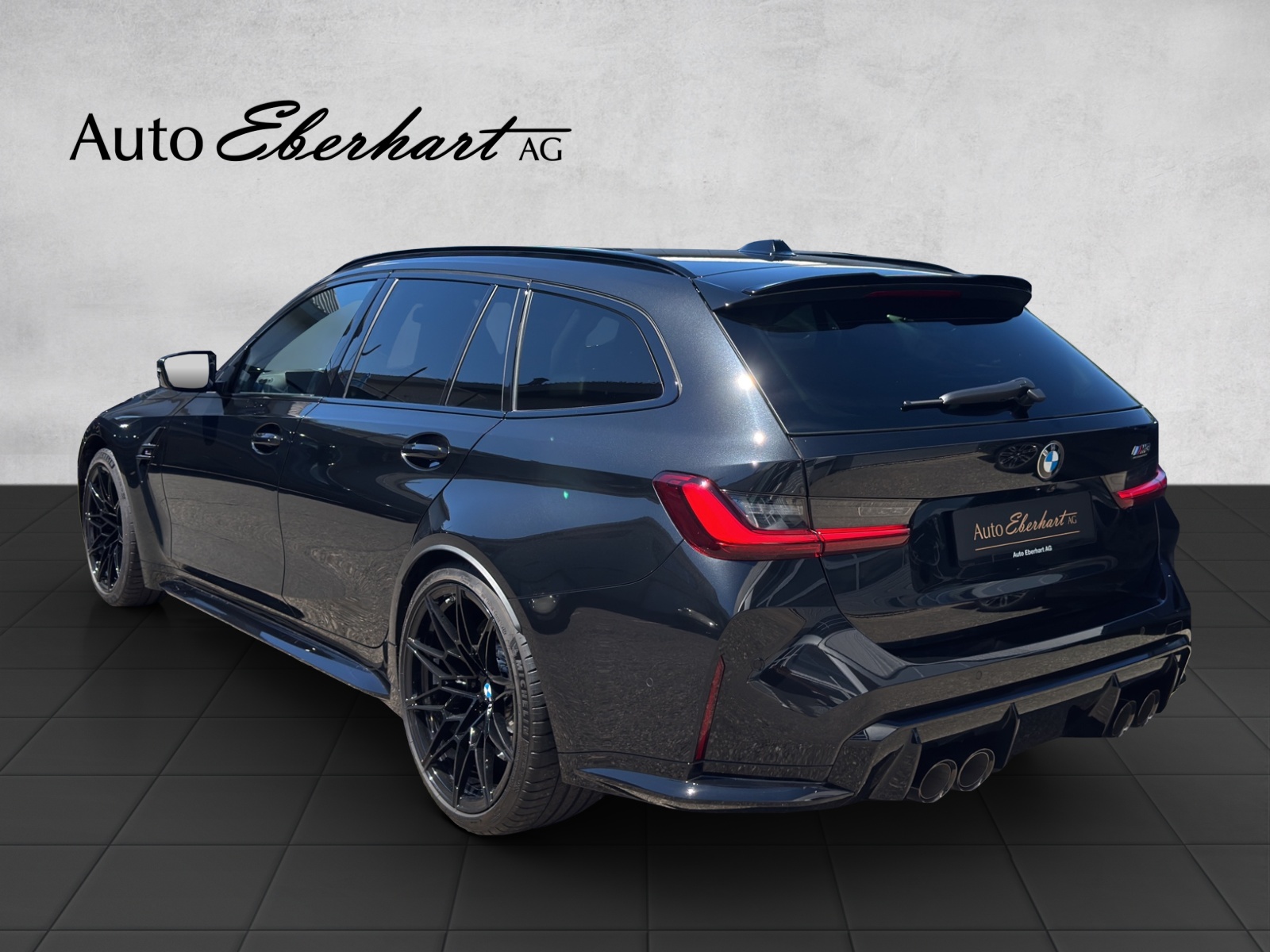 BMW M3 Touring xDrive Competition M LCI-showroom-element-1