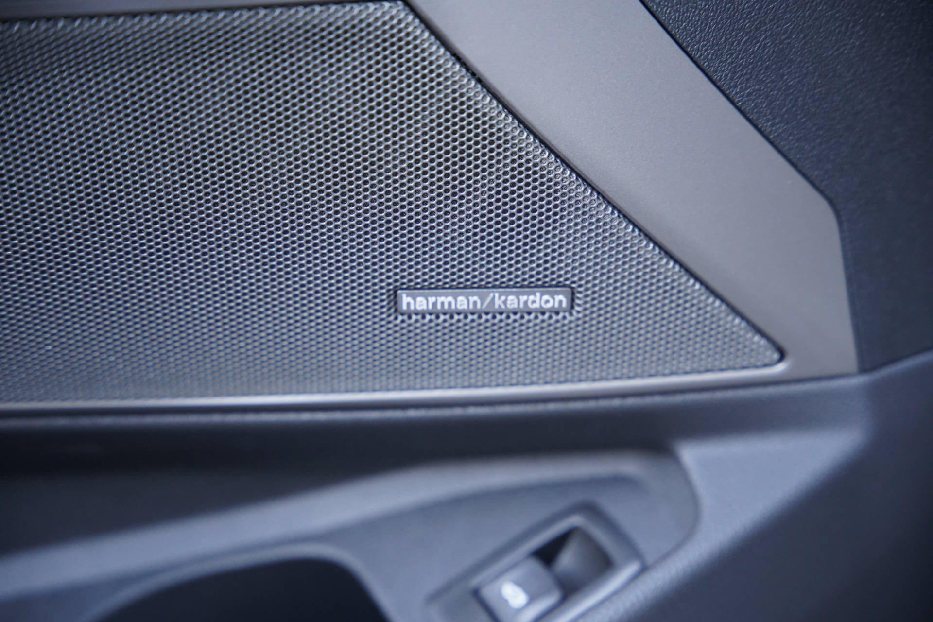 BMW M3 Touring xDrive Competition M LCI-image-15