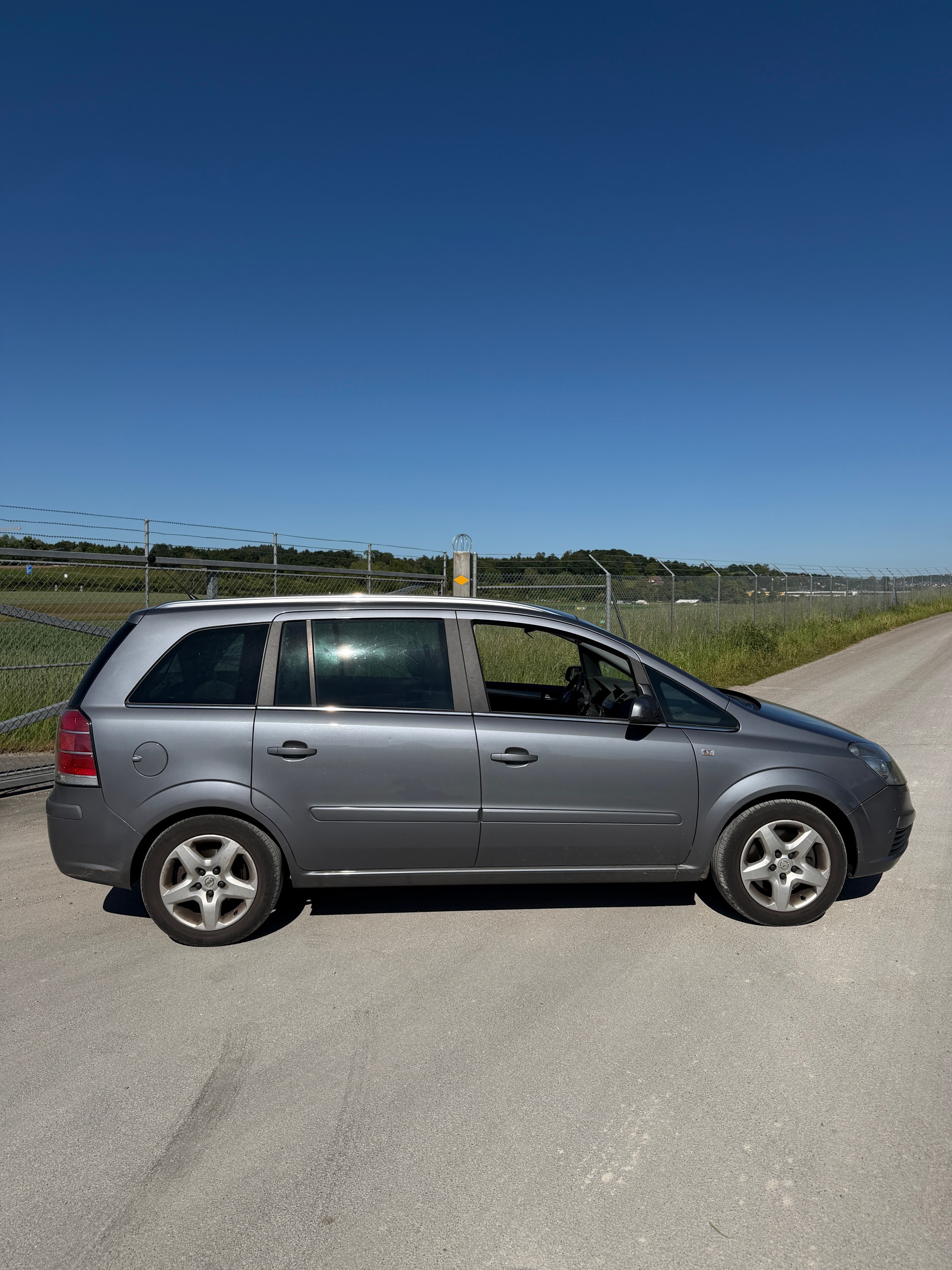 OPEL Zafira 1.9 CDTI Enjoy-image-7