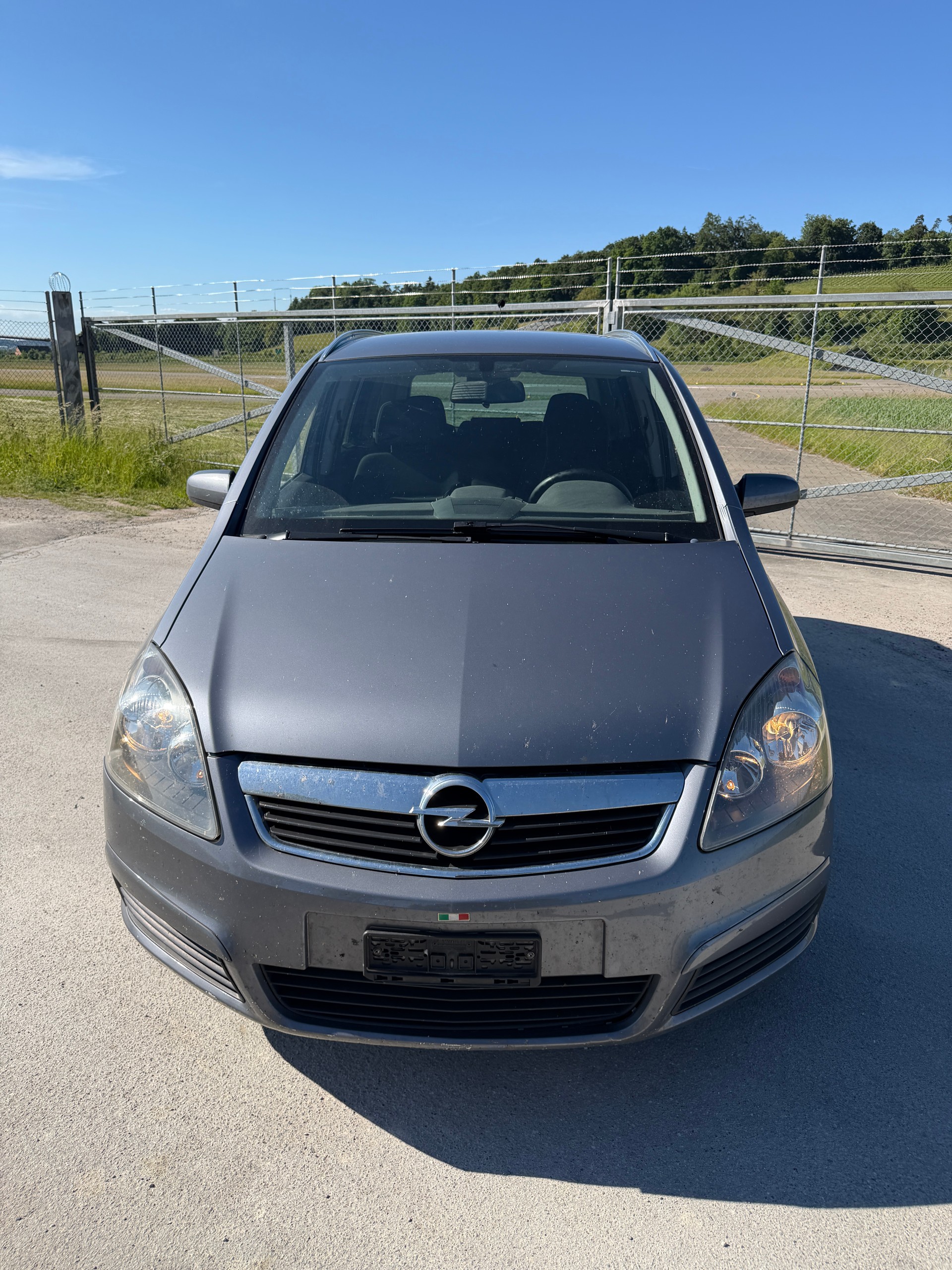 OPEL Zafira 1.9 CDTI Enjoy-image-1