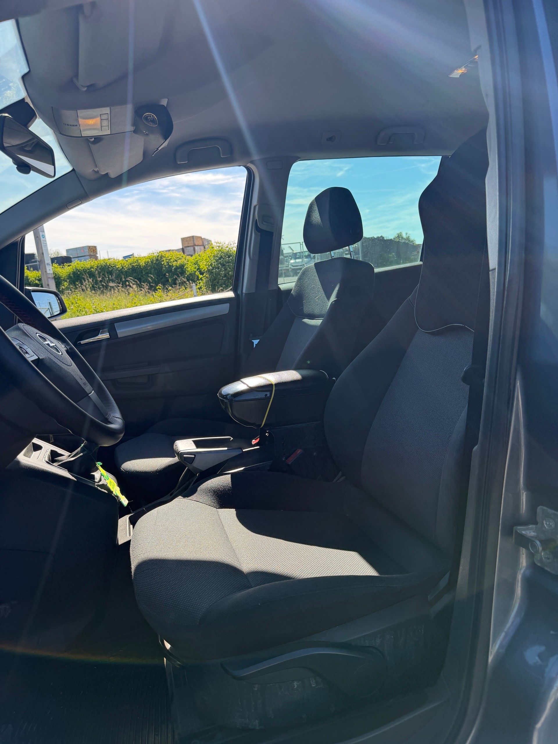 OPEL Zafira 1.9 CDTI Enjoy-image-8