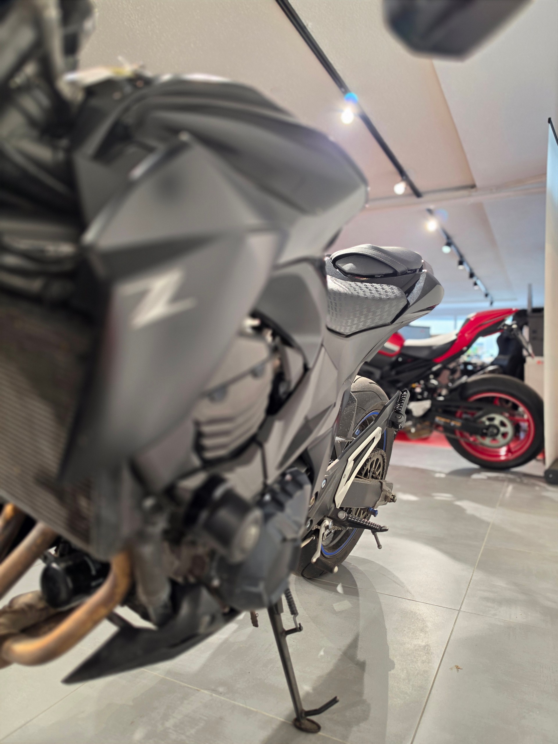 KAWASAKI Z 800 ABS-image-3