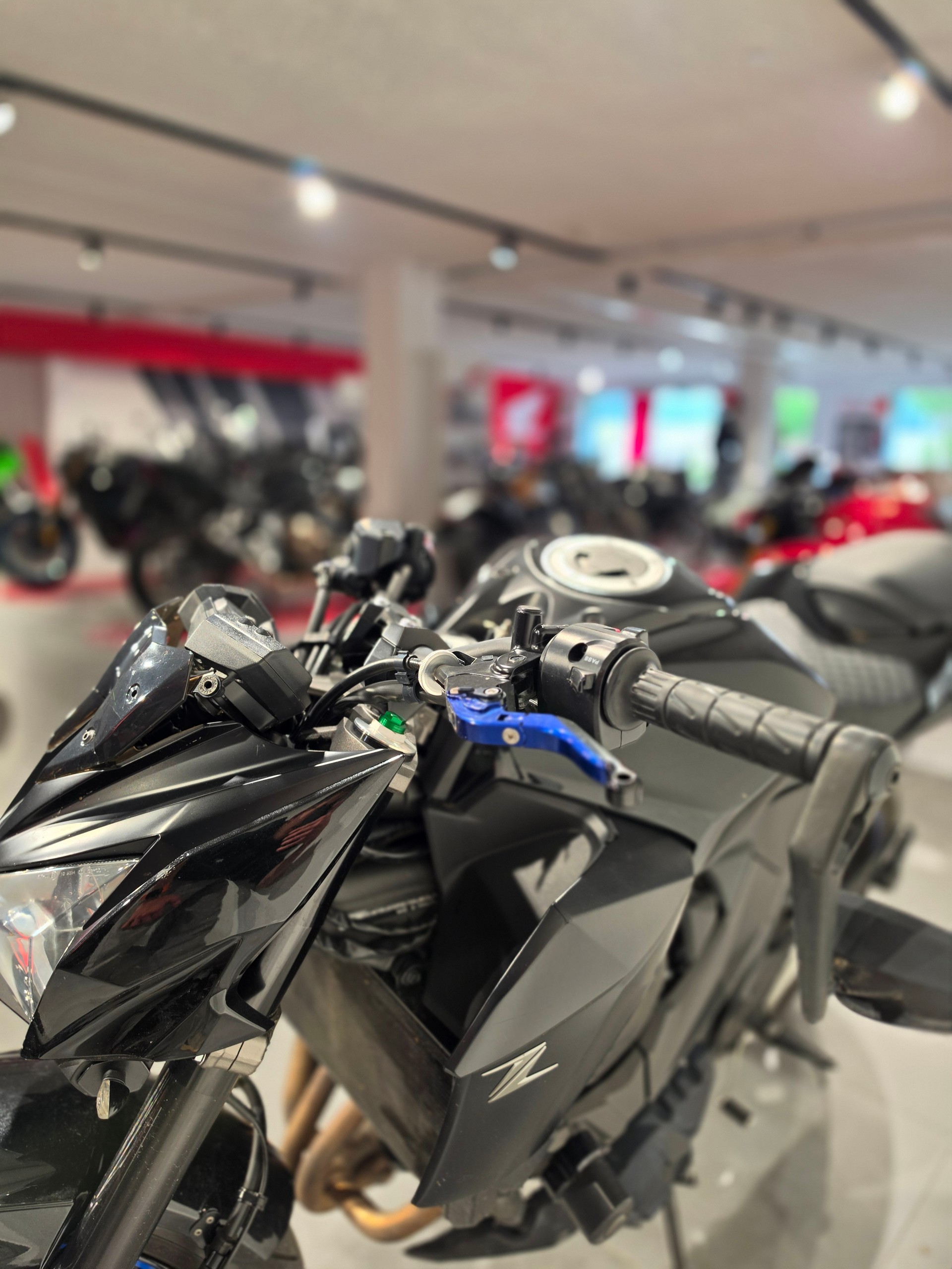 KAWASAKI Z 800 ABS-image-11