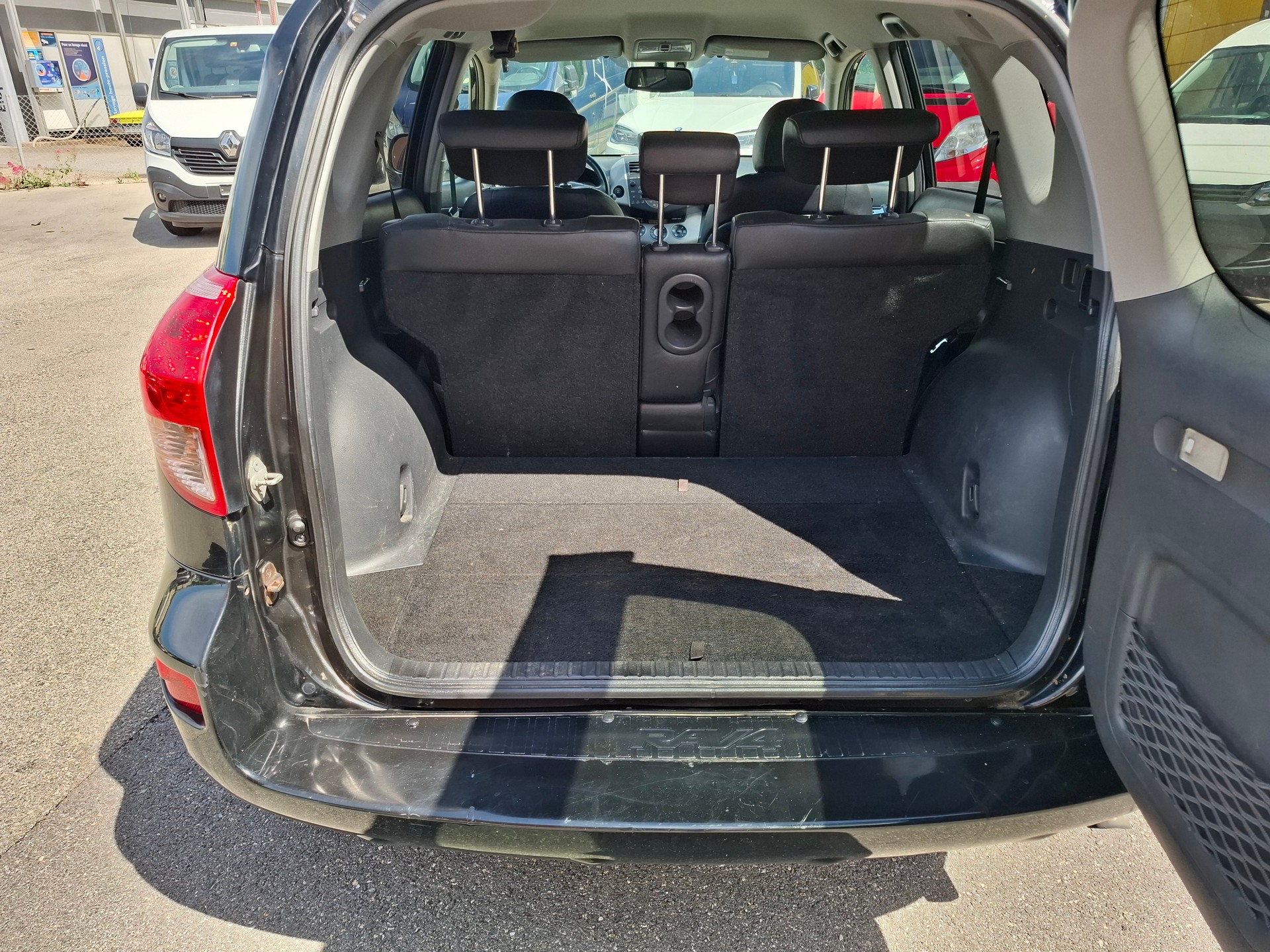 TOYOTA RAV-4 2.2D-4 D CleanPower Linea Sol-image-10