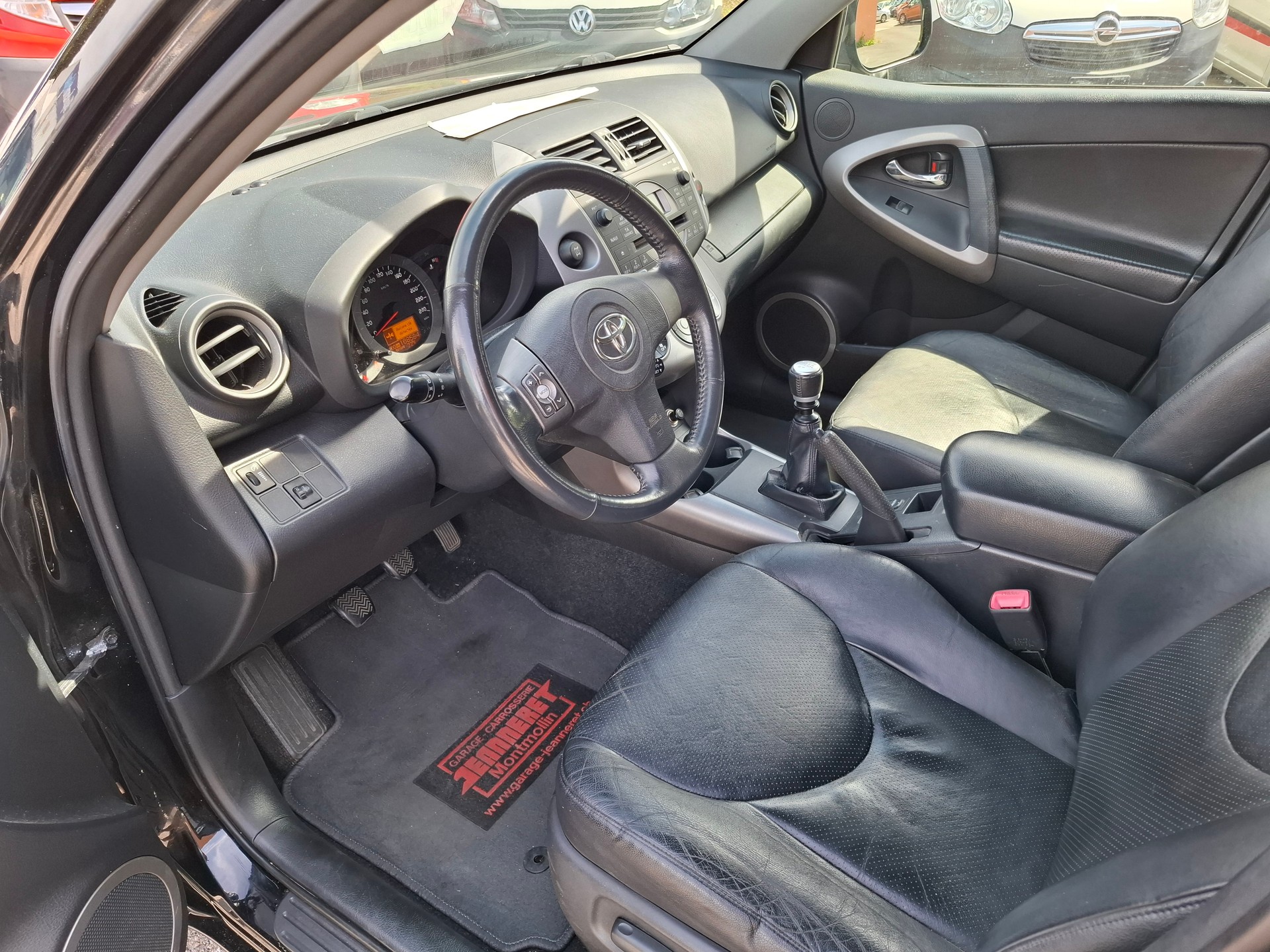 TOYOTA RAV-4 2.2D-4 D CleanPower Linea Sol-image-7