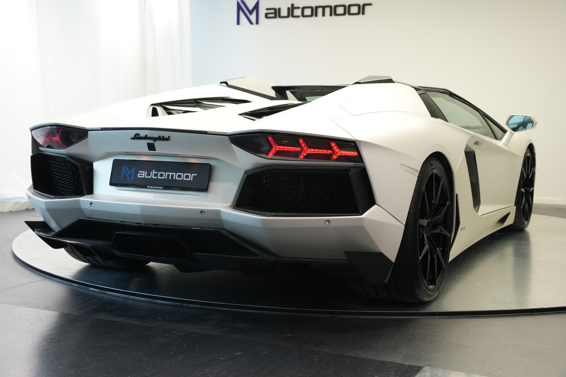 LAMBORGHINI Aventador LP700-4 Roadster E-Gear *Unikat* *Novitec* *Mattlackierung*-image-27
