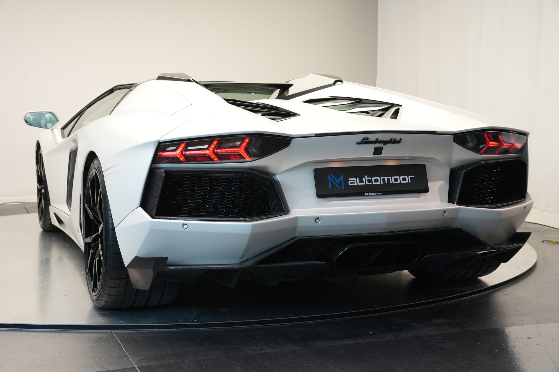 LAMBORGHINI Aventador LP700-4 Roadster E-Gear *Unikat* *Novitec* *Mattlackierung*-image-26