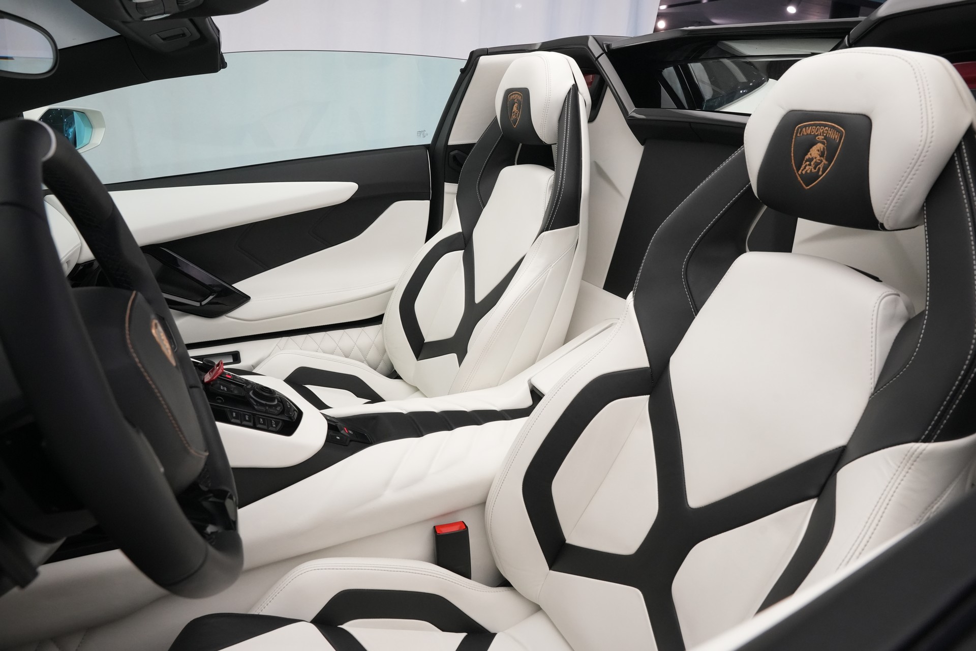 LAMBORGHINI Aventador LP700-4 Roadster E-Gear *Unikat* *Novitec* *Mattlackierung*-image-10