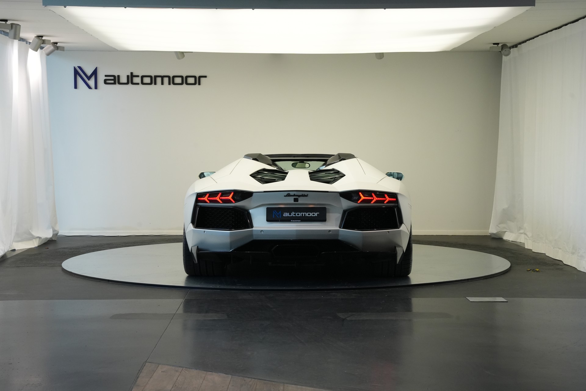 LAMBORGHINI Aventador LP700-4 Roadster E-Gear *Unikat* *Novitec* *Mattlackierung*-image-5