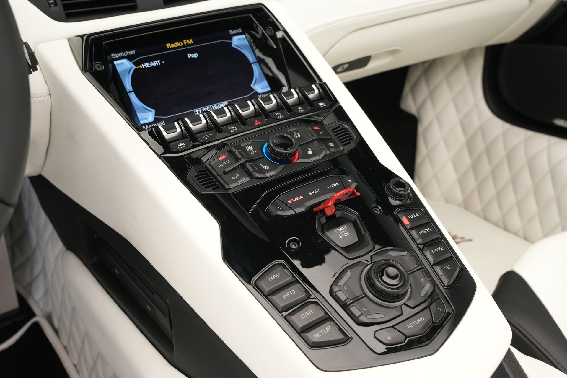 LAMBORGHINI Aventador LP700-4 Roadster E-Gear *Unikat* *Novitec* *Mattlackierung*-image-24