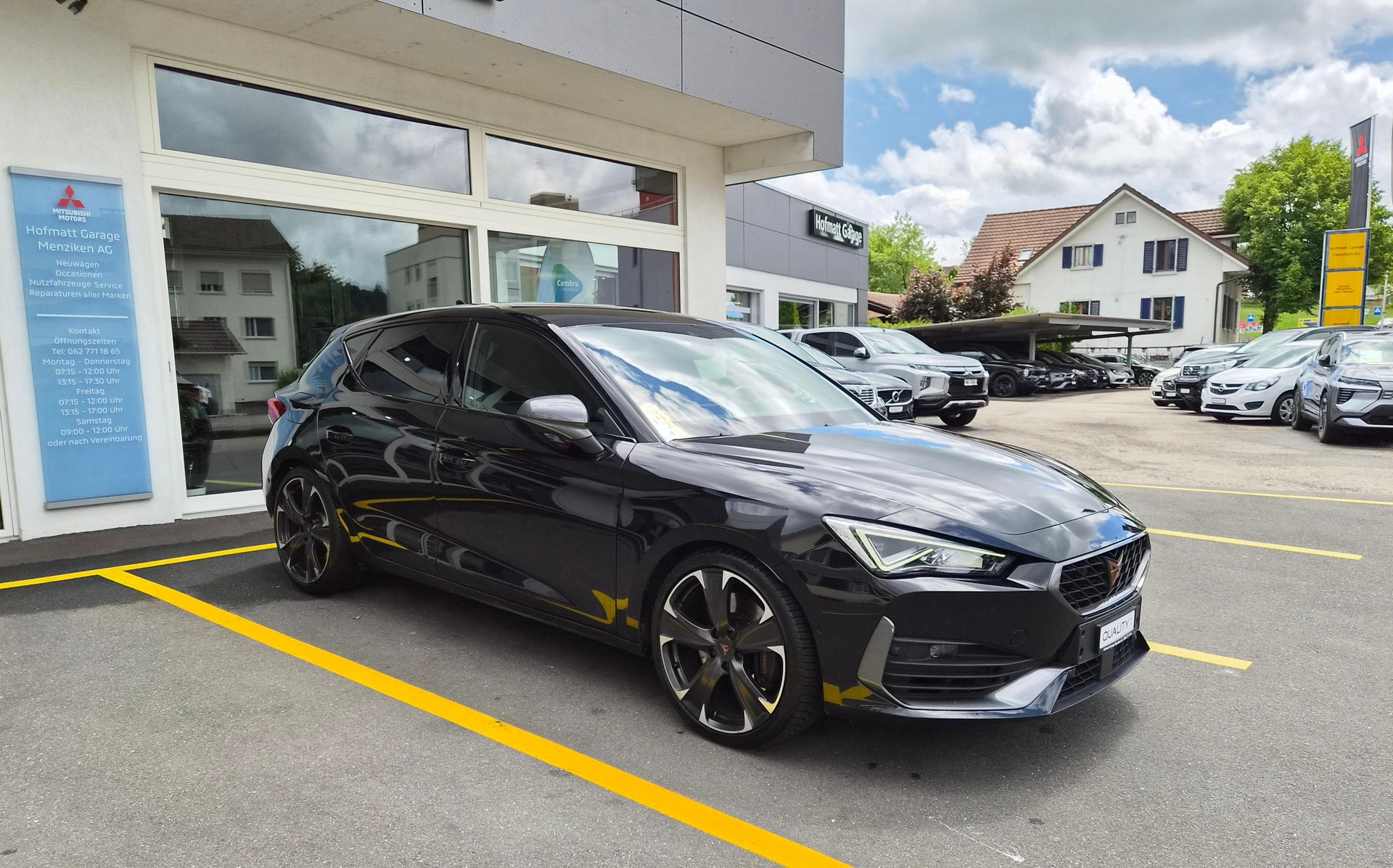 CUPRA Leon 2.0 TSI 300 DSG-image-3