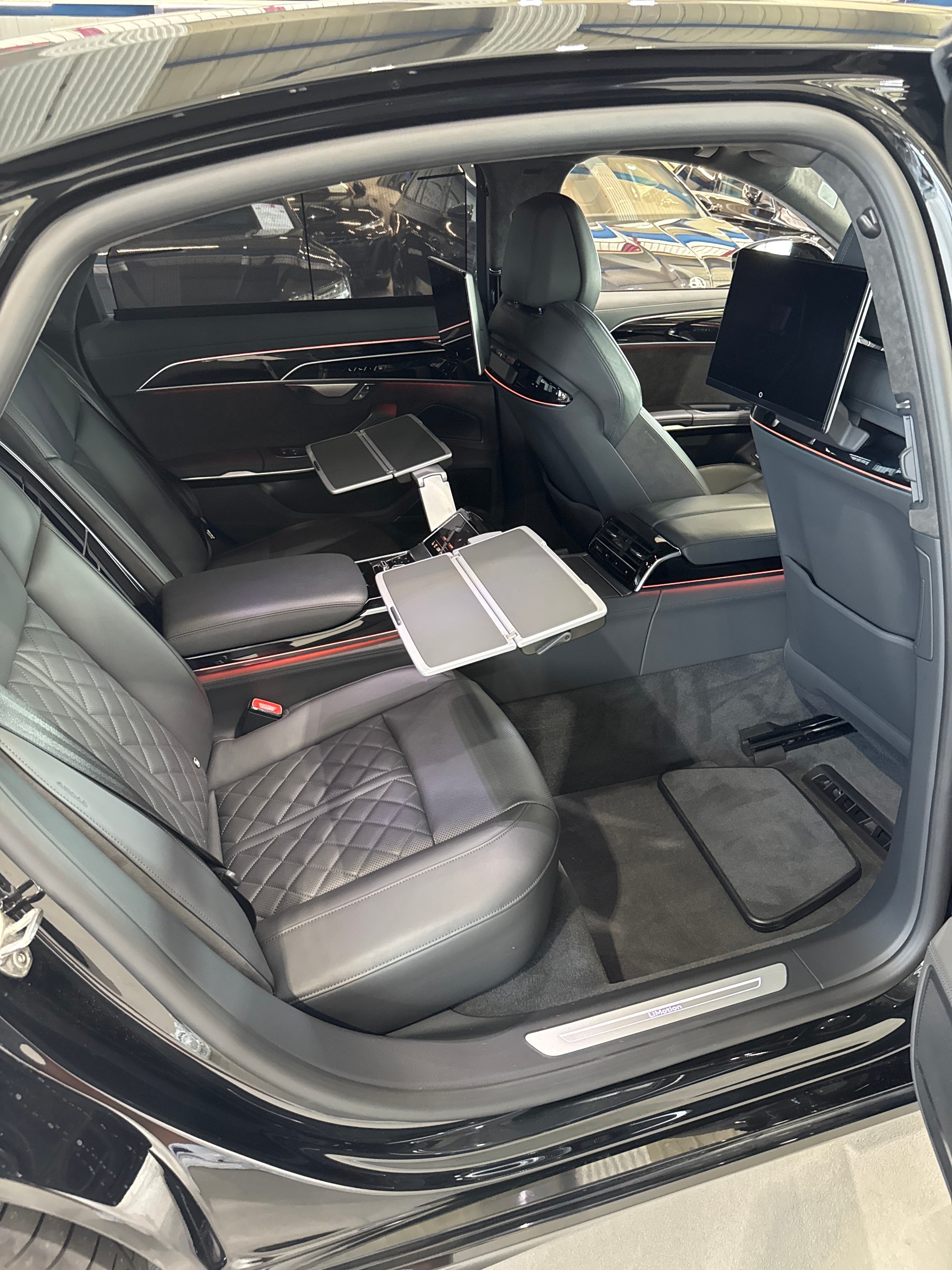 AUDI A8 50 L TDI qu.**Werksgarantie,S-Sportsitze,STANDH,Li-Motion,Panodach,Voll**-image-15
