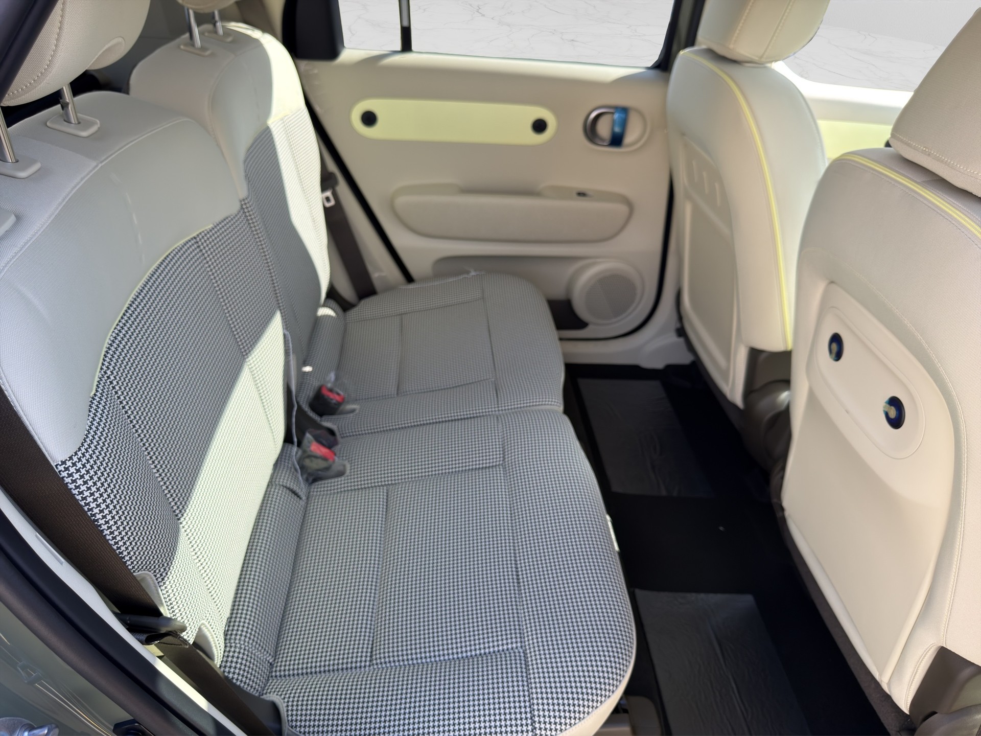 HYUNDAI Inster 49kWh Vertex-image-19