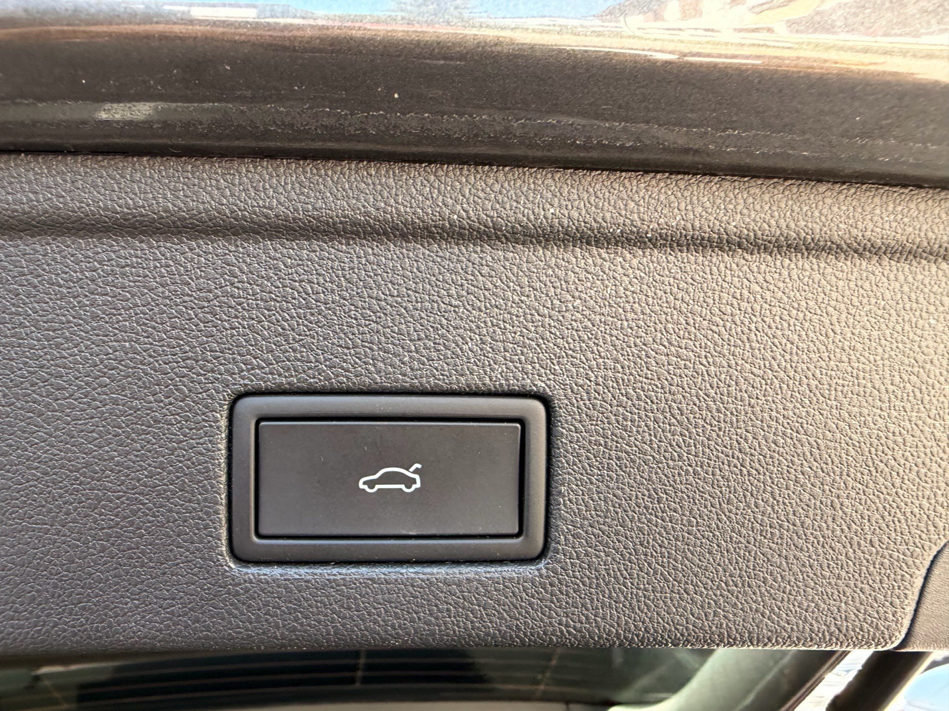 VW Touareg 3.0 TDI 231PS 4MOTION ***INNOVISIONS COCKPIT & ANHÄNGEKUPPLUNG ***-image-27