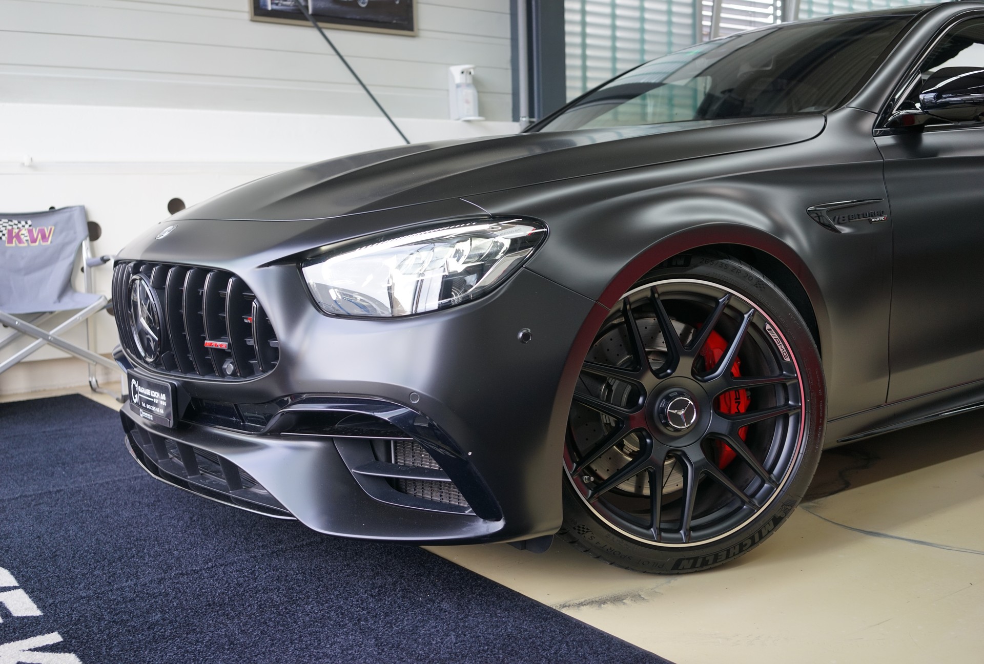 MERCEDES-BENZ AMG E 63 S 4Matic+ Speedshift 9G-TCT-showroom-element-3