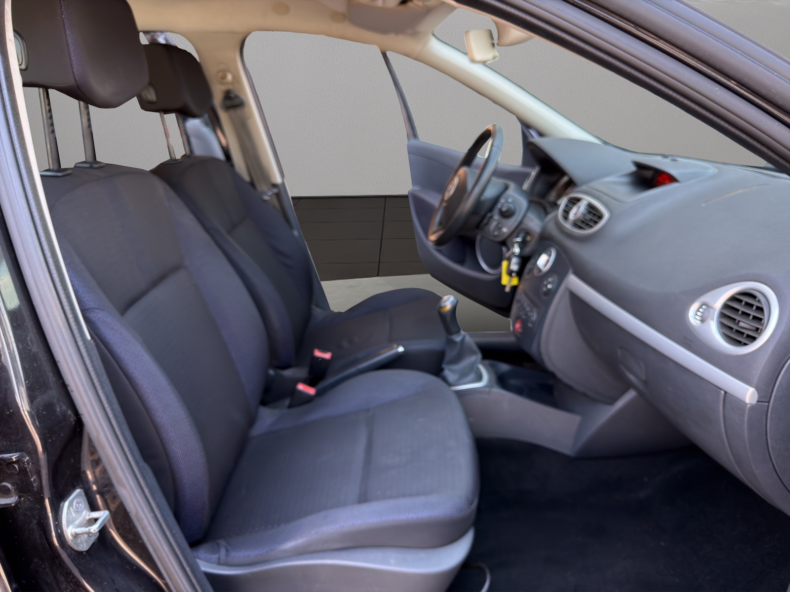 RENAULT Clio 1.2 16V Turbo Exception-image-15
