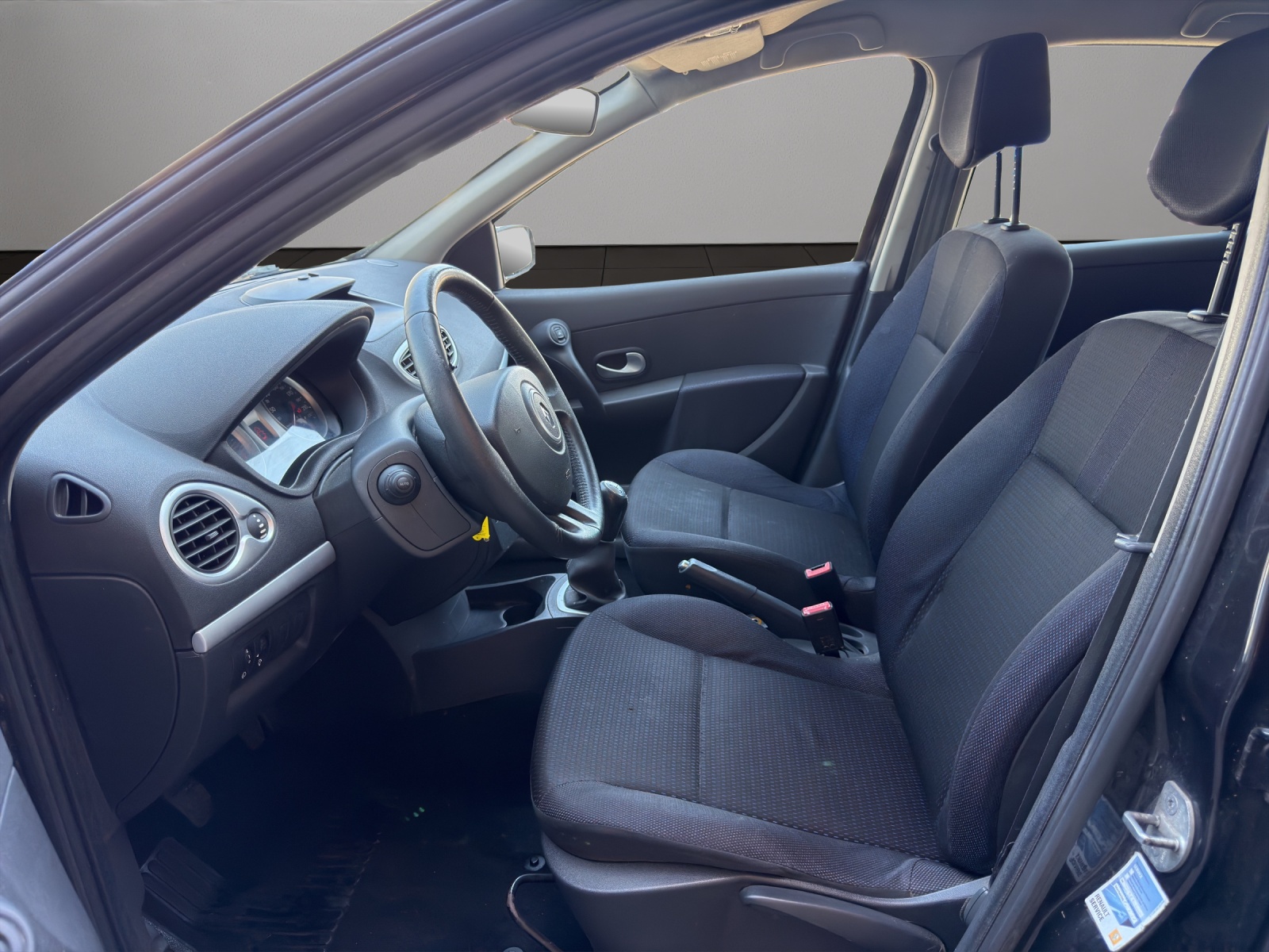 RENAULT Clio 1.2 16V Turbo Exception-image-8