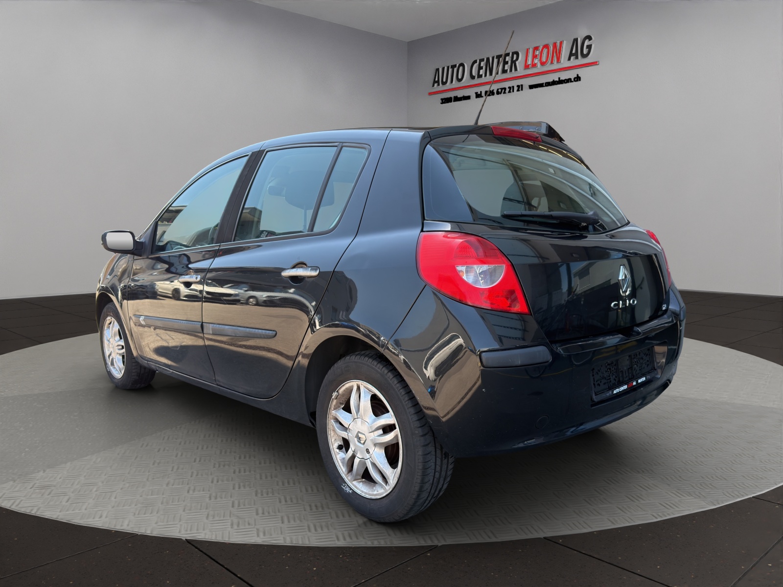 RENAULT Clio 1.2 16V Turbo Exception-showroom-element-3