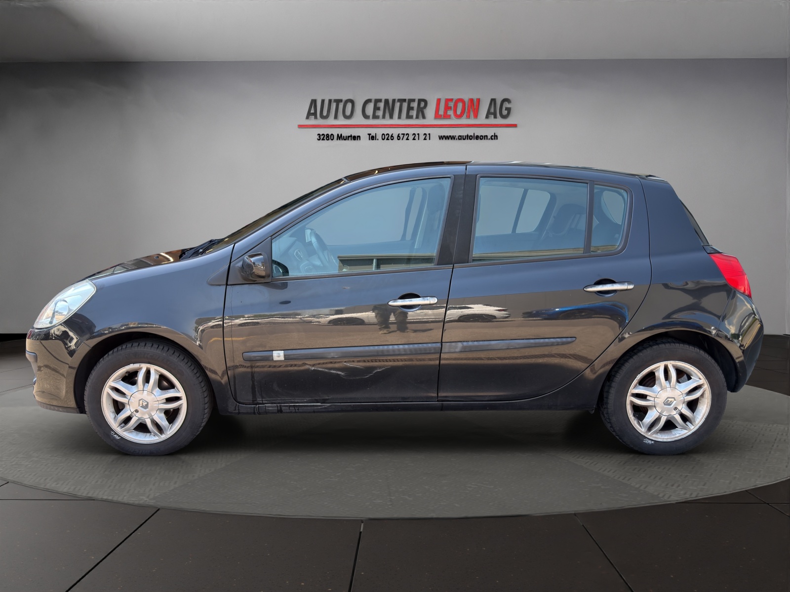 RENAULT Clio 1.2 16V Turbo Exception-showroom-element-2