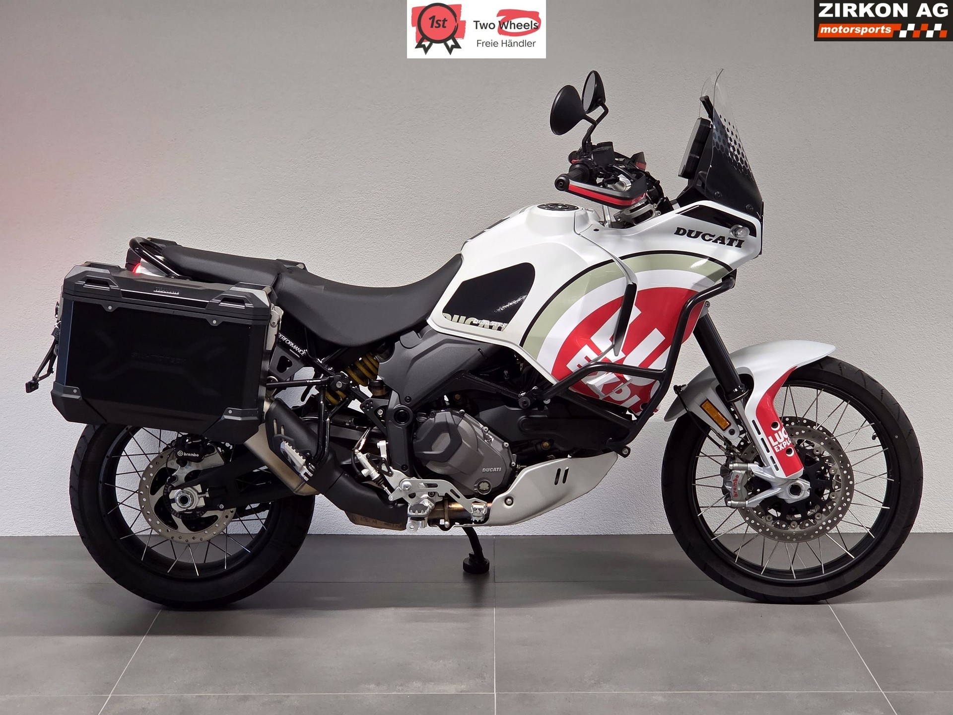 DUCATI Desert X Lucky Strike-image-0