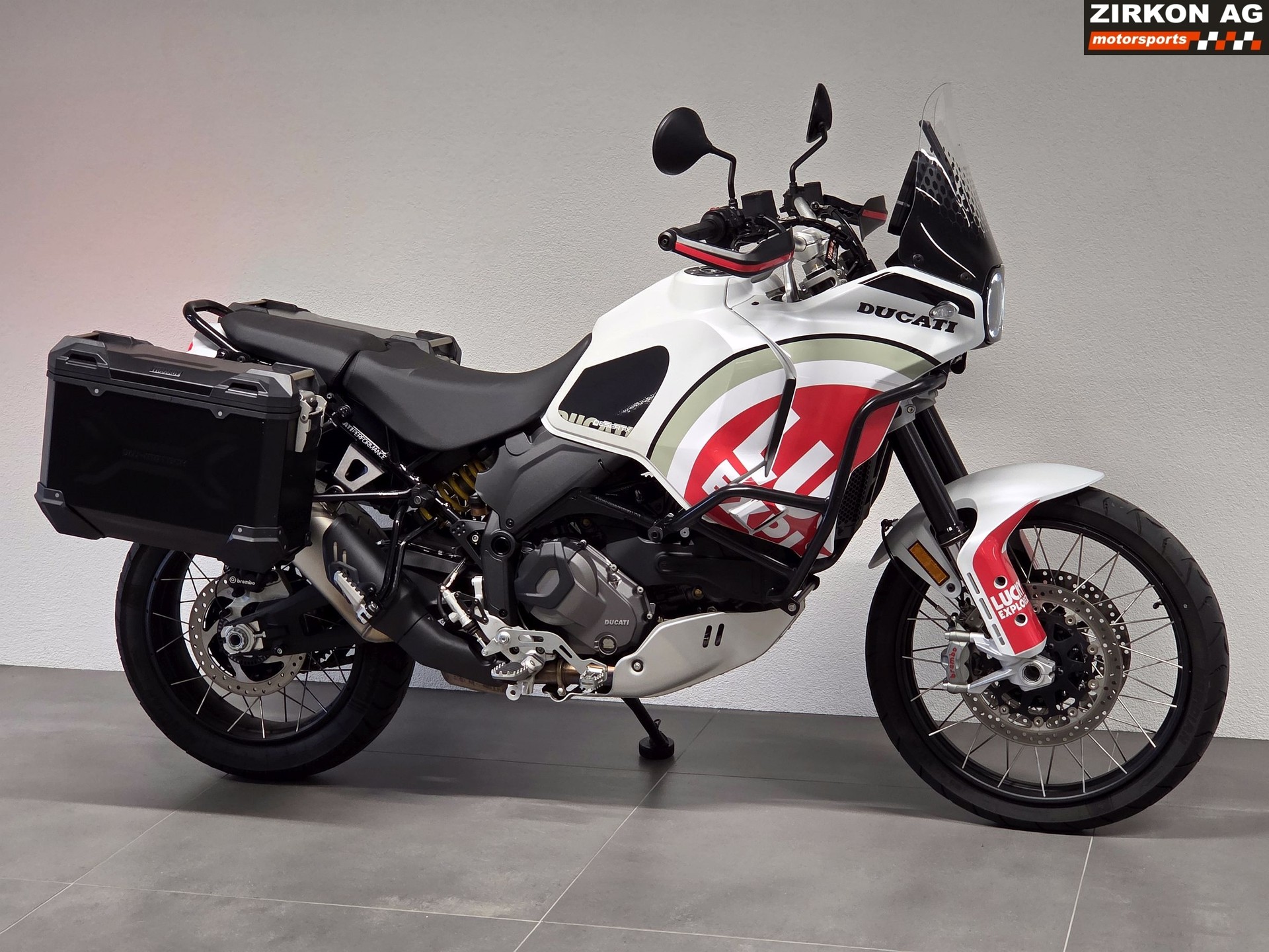 DUCATI Desert X Lucky Strike-image-1