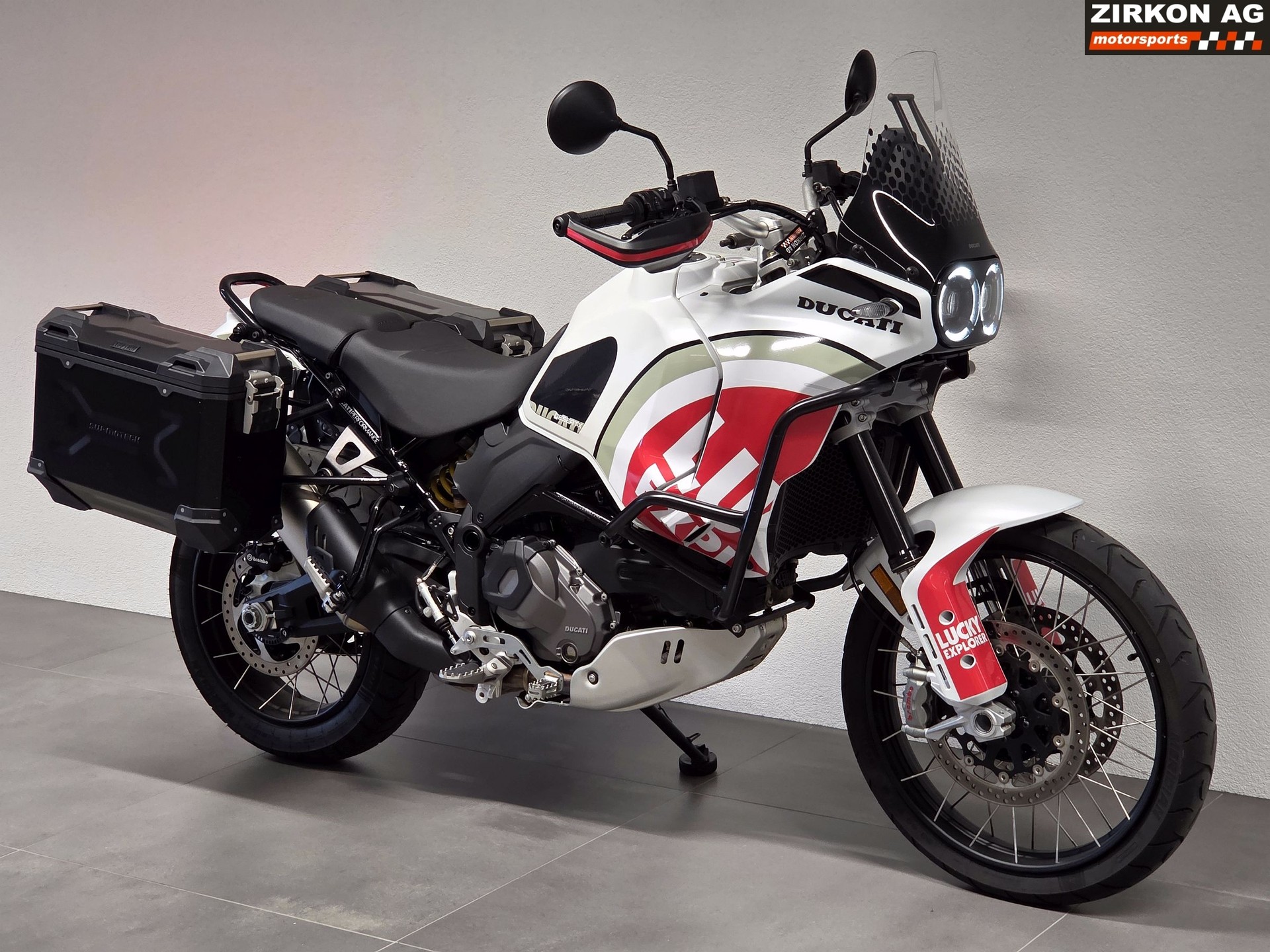 DUCATI Desert X Lucky Strike-image-2