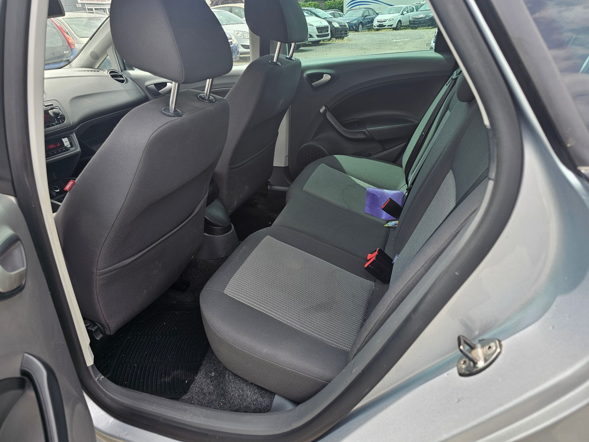 SEAT Ibiza ST 1.6 TDI Sport-image-6
