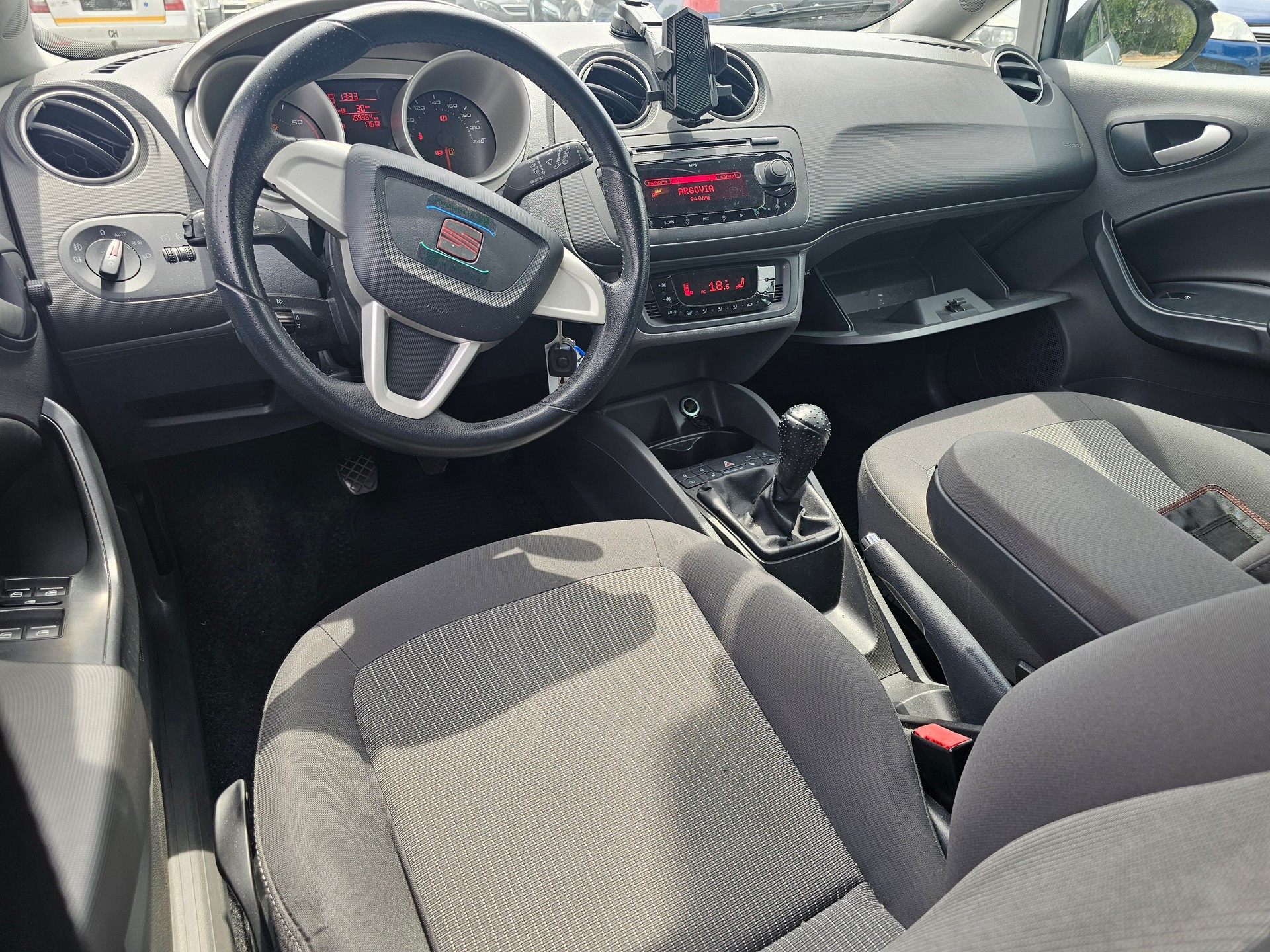 SEAT Ibiza ST 1.6 TDI Sport-image-7