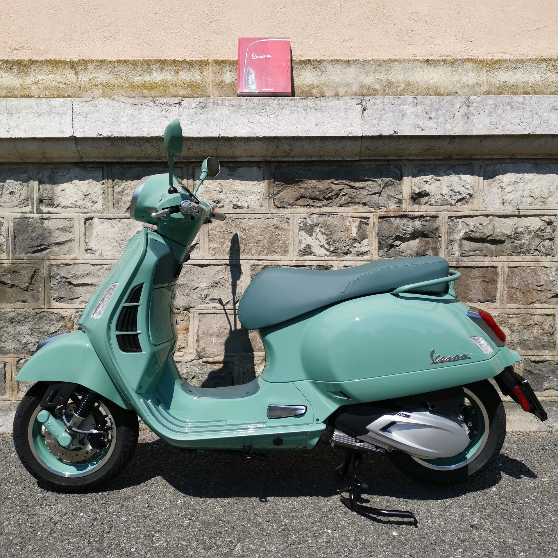 PIAGGIO Vespa GTS 310 80th Euro 5+-image-2