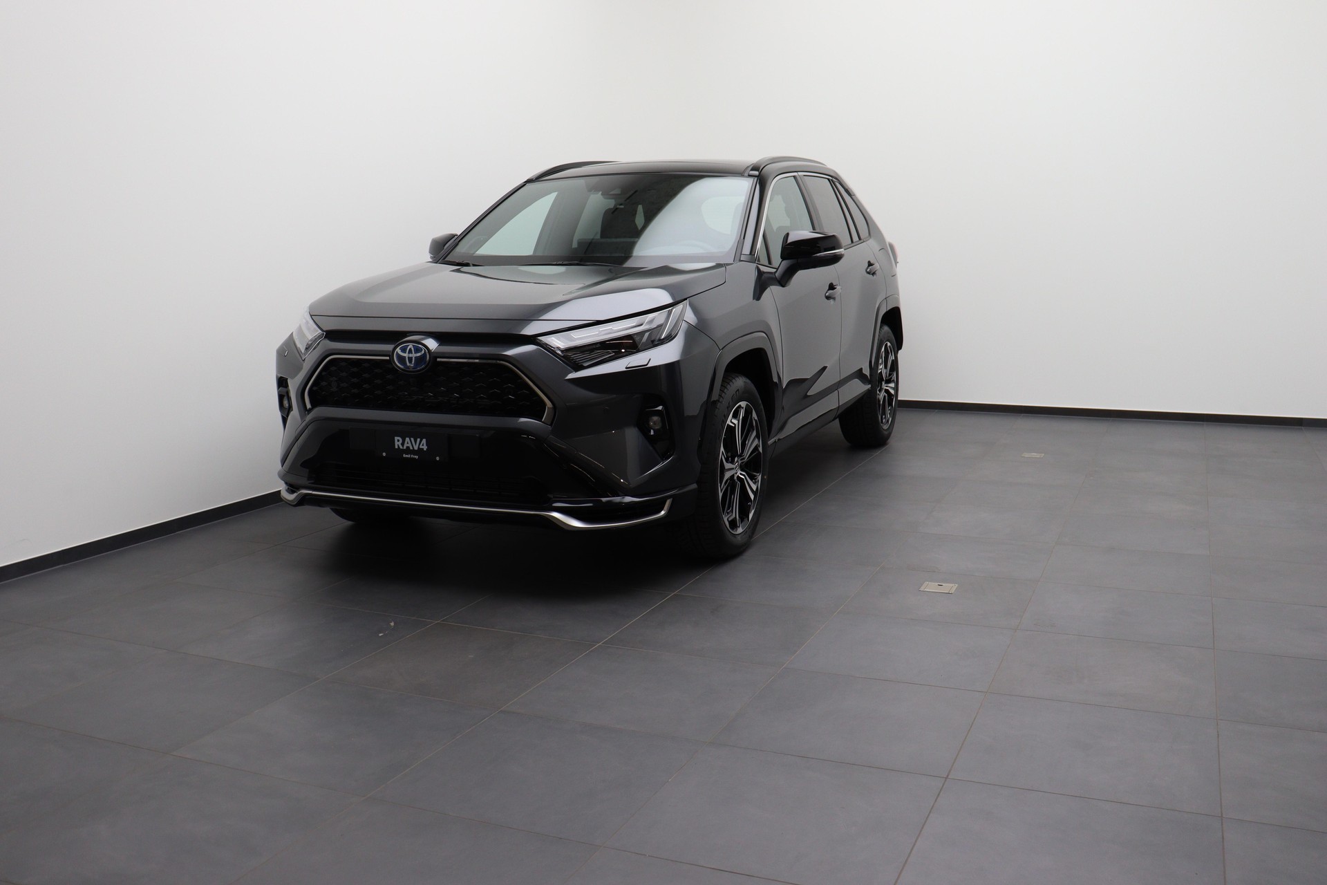 TOYOTA RAV4 2.5 Plug-In-Hybrid Platinum-showroom-element-1