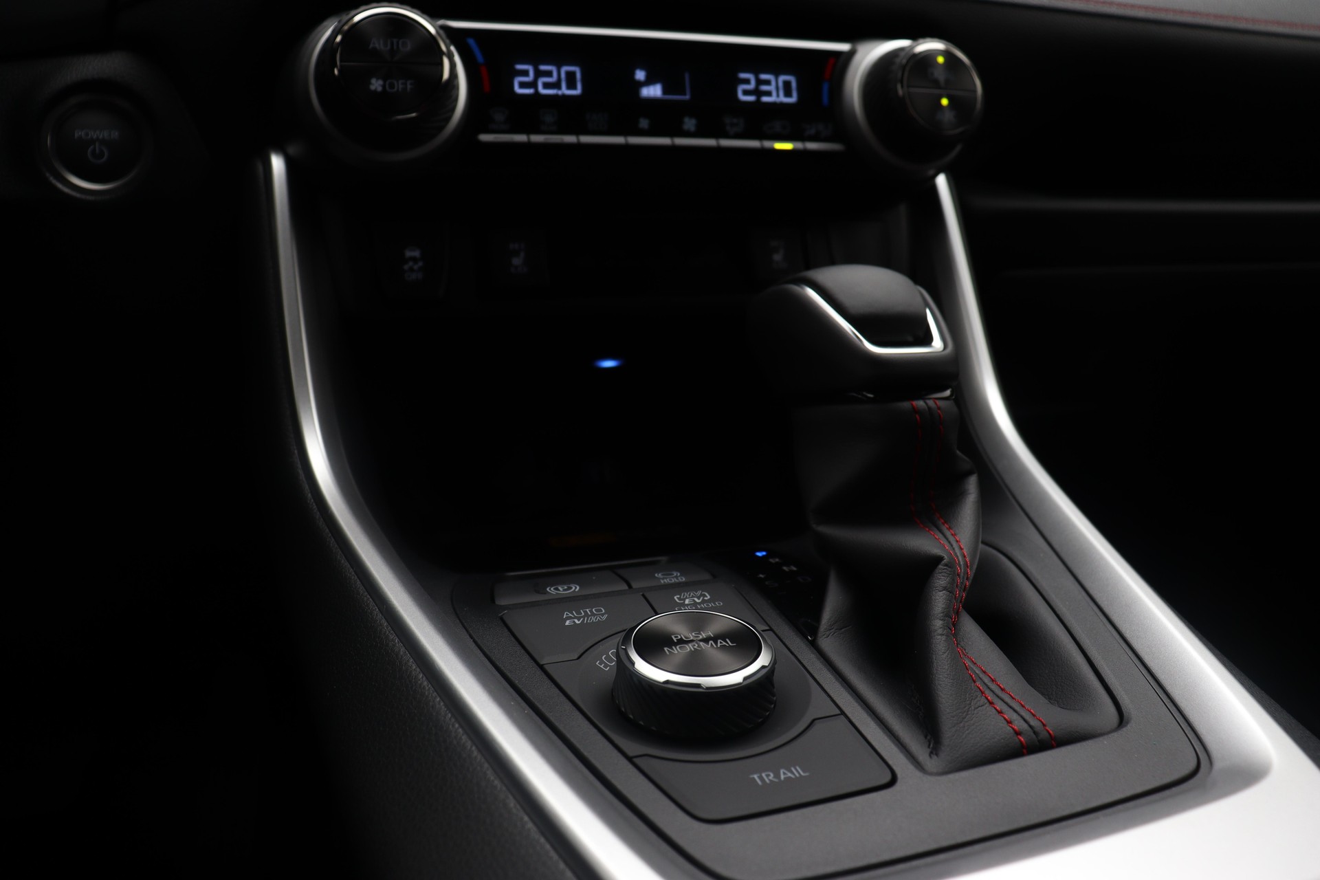TOYOTA RAV4 2.5 Plug-In-Hybrid Platinum-image-13