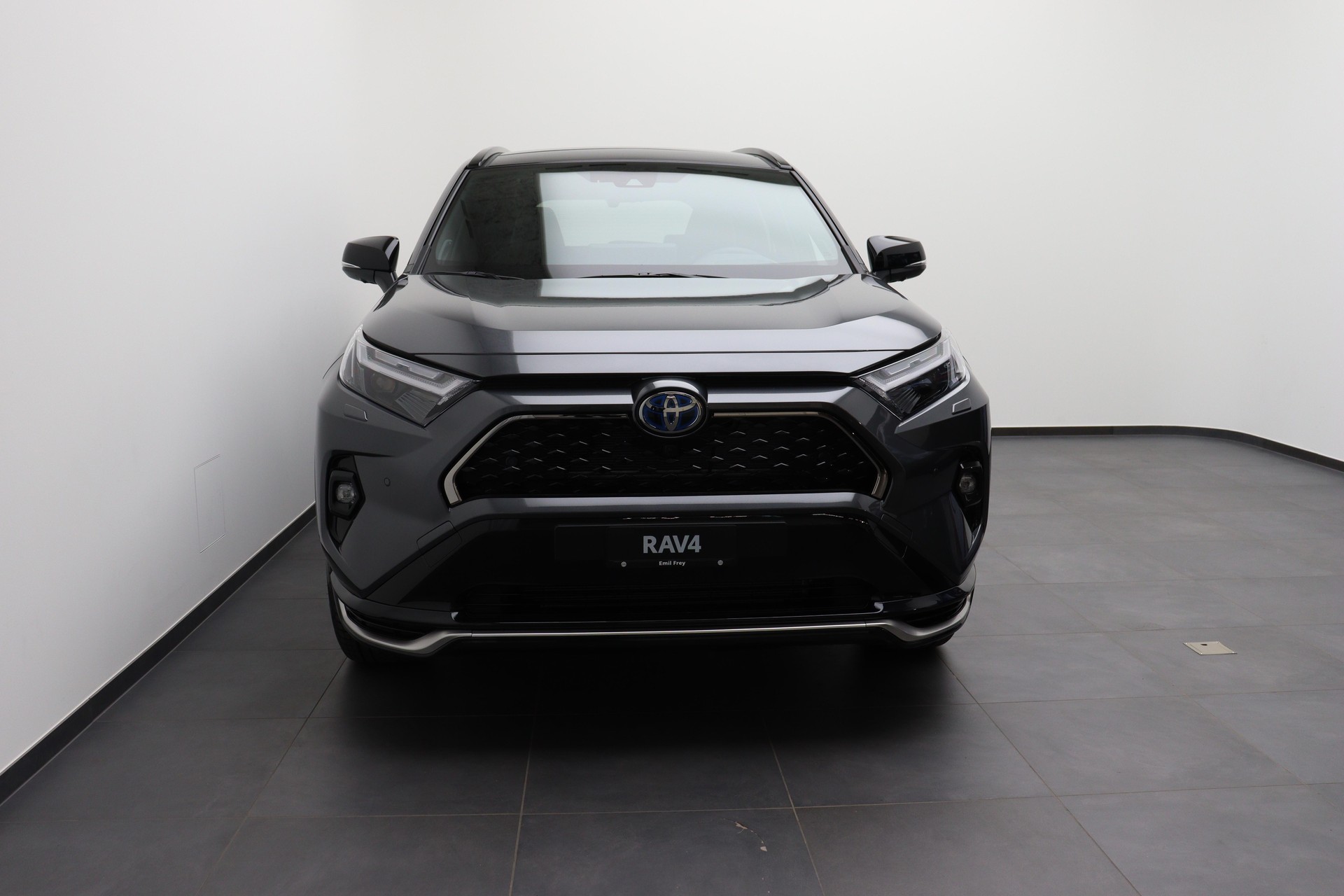 TOYOTA RAV4 2.5 Plug-In-Hybrid Platinum-showroom-element-3