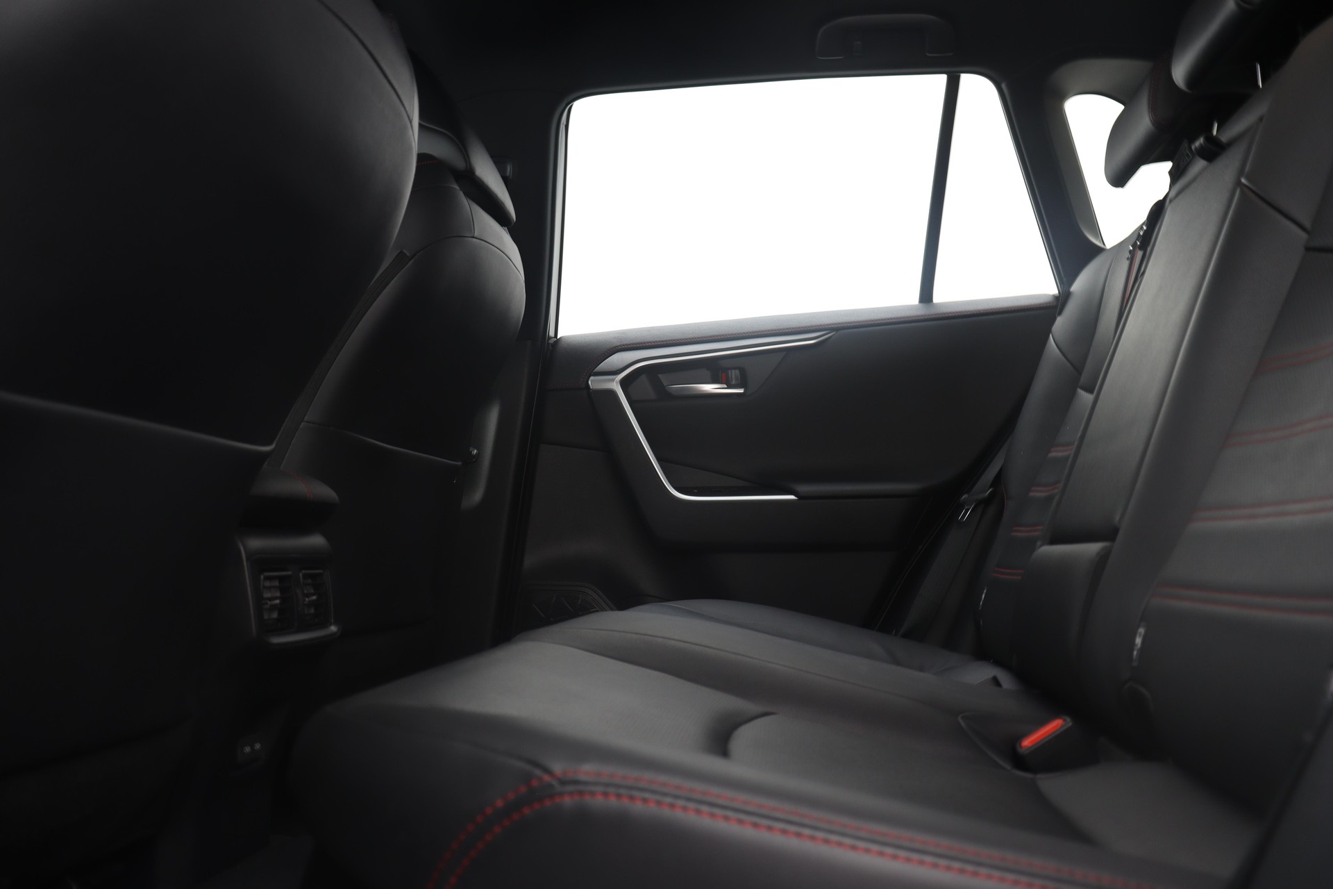 TOYOTA RAV4 2.5 Plug-In-Hybrid Platinum-image-9