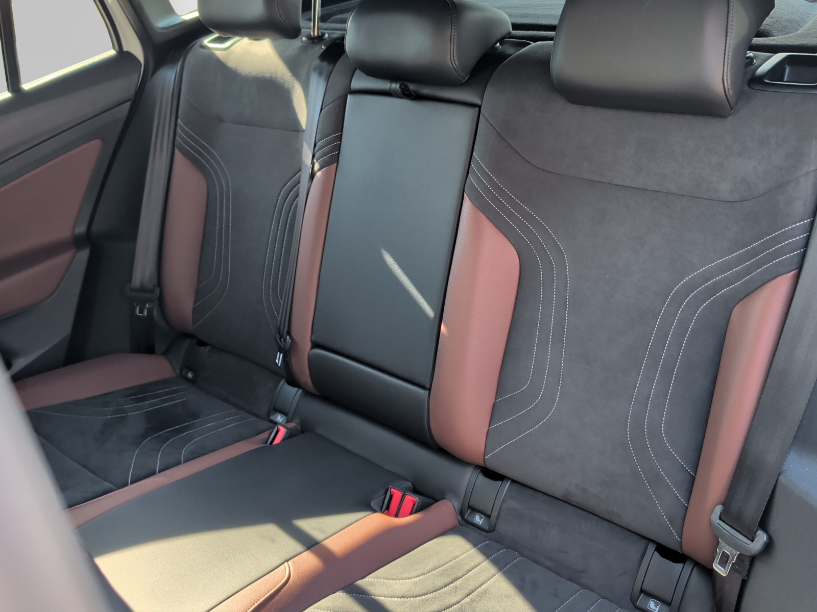 VW ID.4 Pro Performance 77 kWh Business-image-10