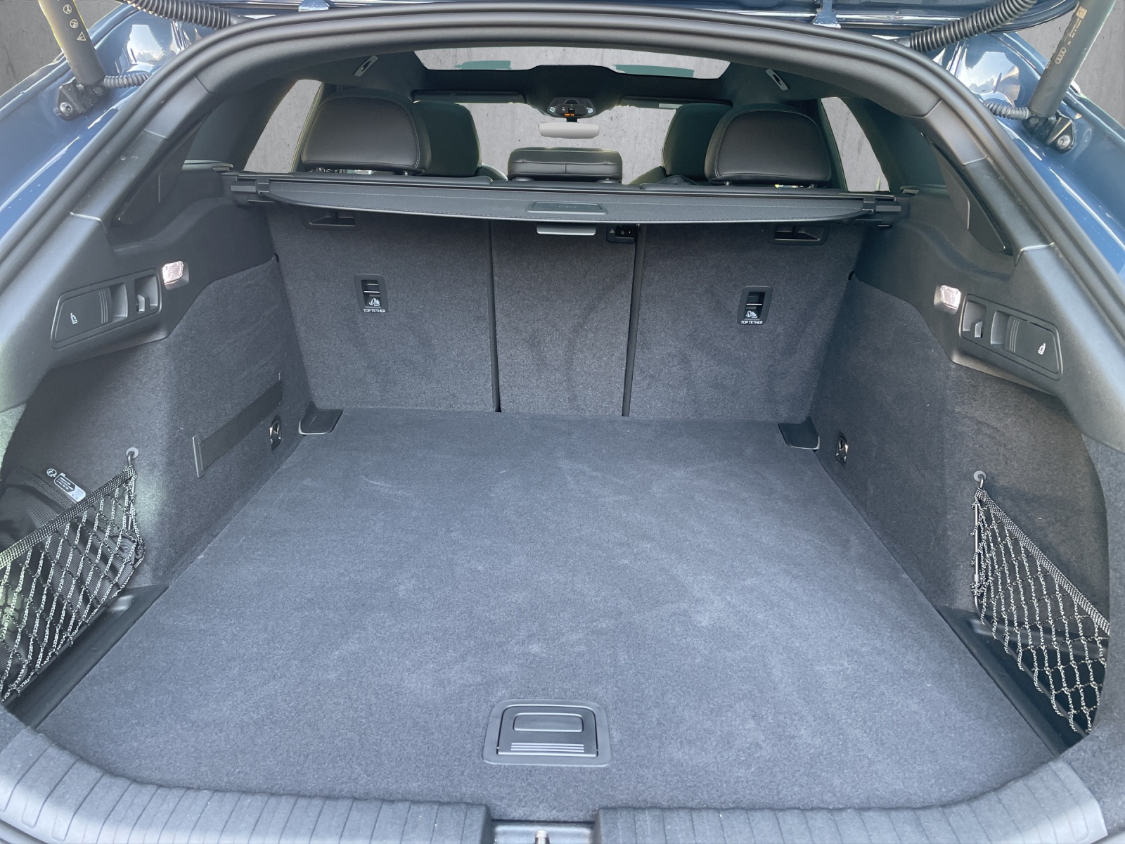 AUDI A6 Avant e-tron quattro-image-15
