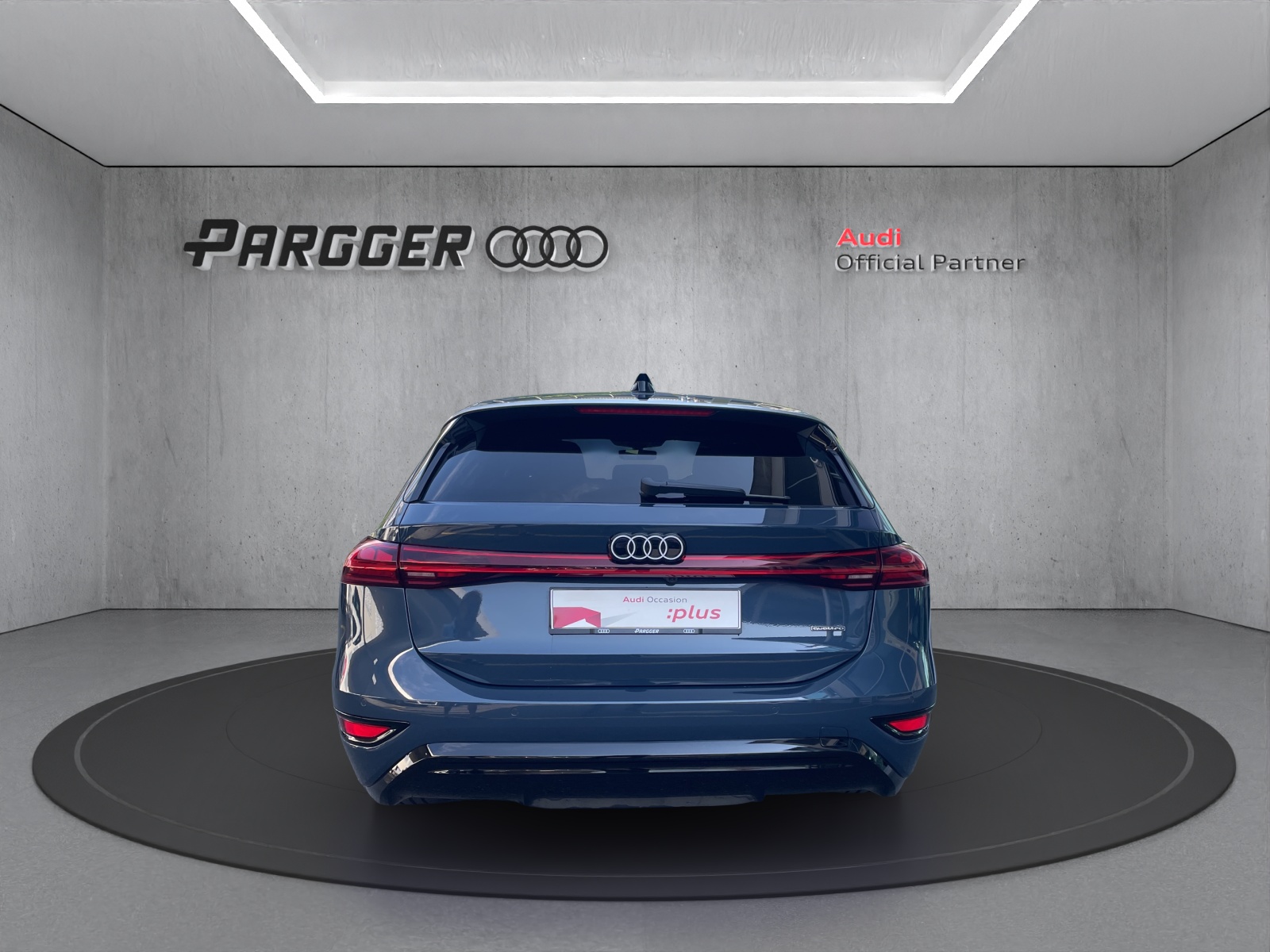AUDI A6 Avant e-tron quattro-image-4