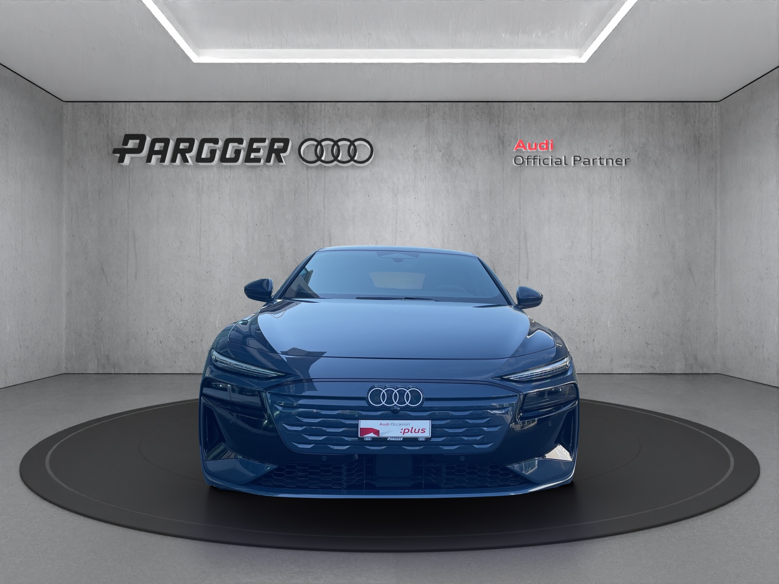 AUDI A6 Avant e-tron quattro-showroom-element-1