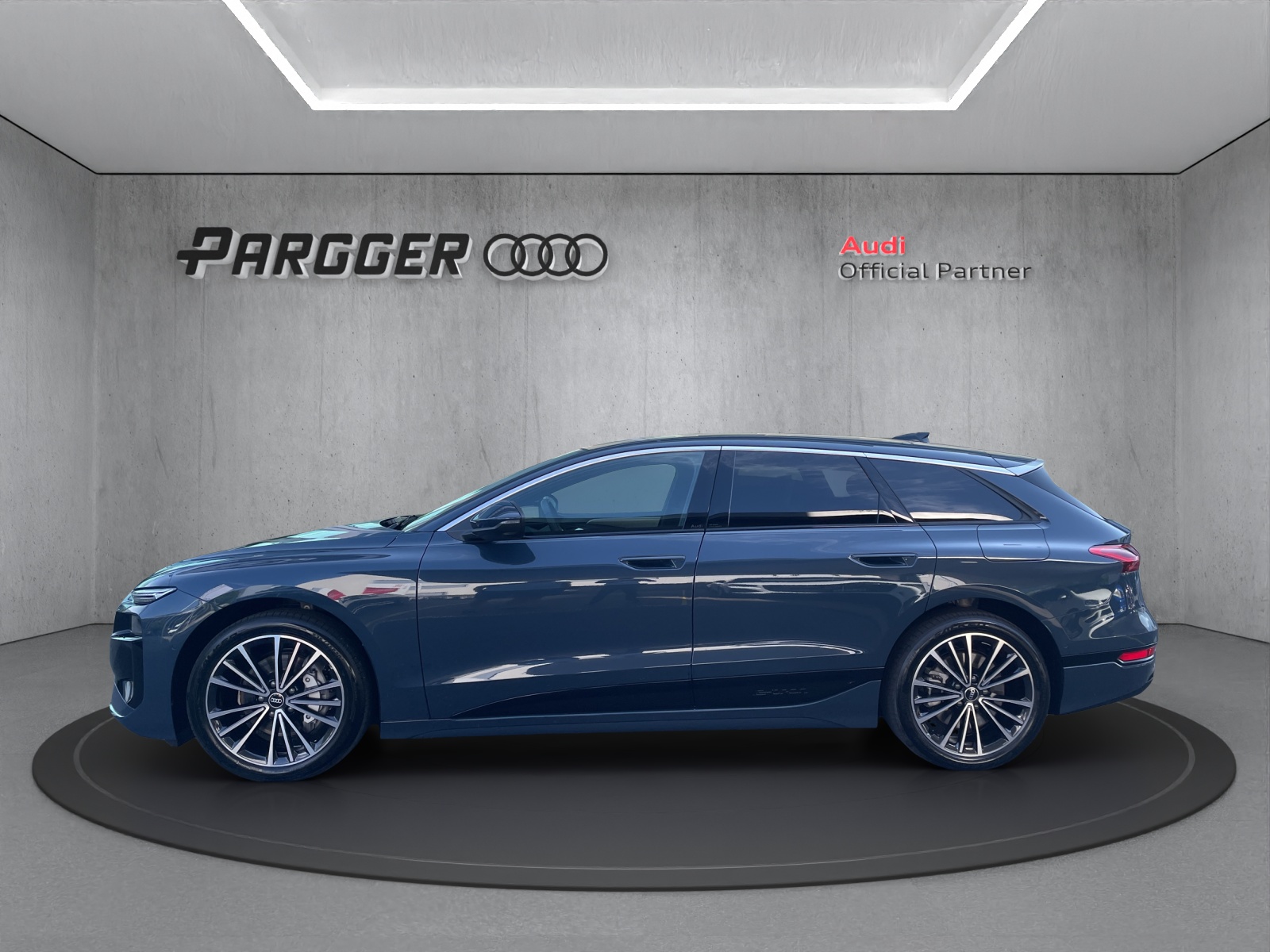 AUDI A6 Avant e-tron quattro-showroom-element-2