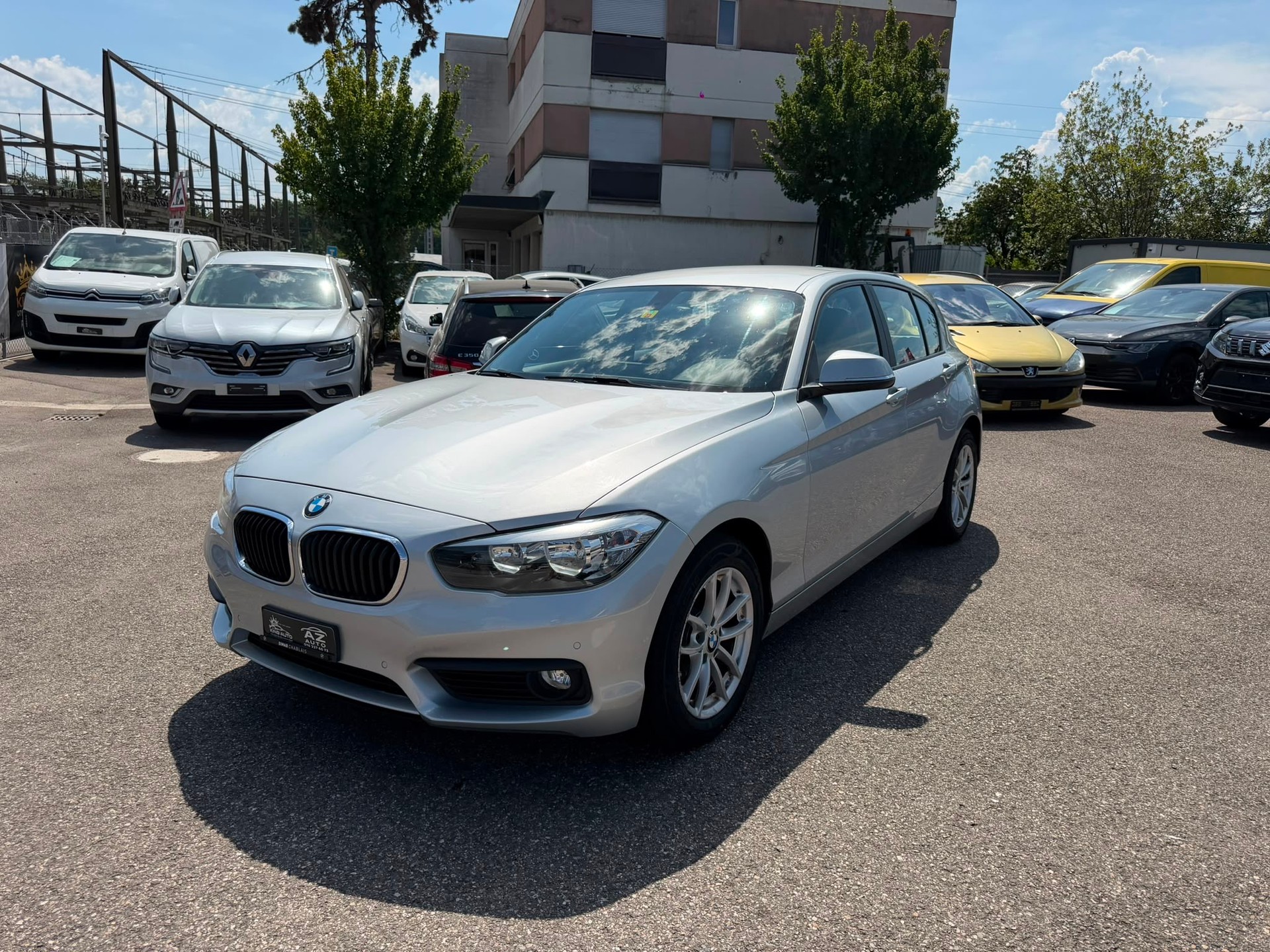 BMW 118i M Sport-showroom-element-1