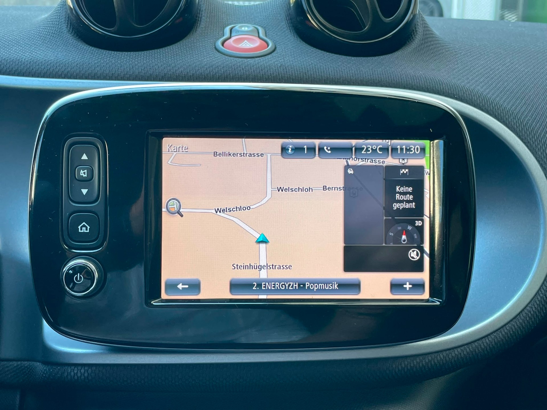 SMART forfour BRABUS twinamic 109 PS | CH-Auto | JBL Soundsystem | DAB+ | Sitzheizung | Bluetooth-image-9