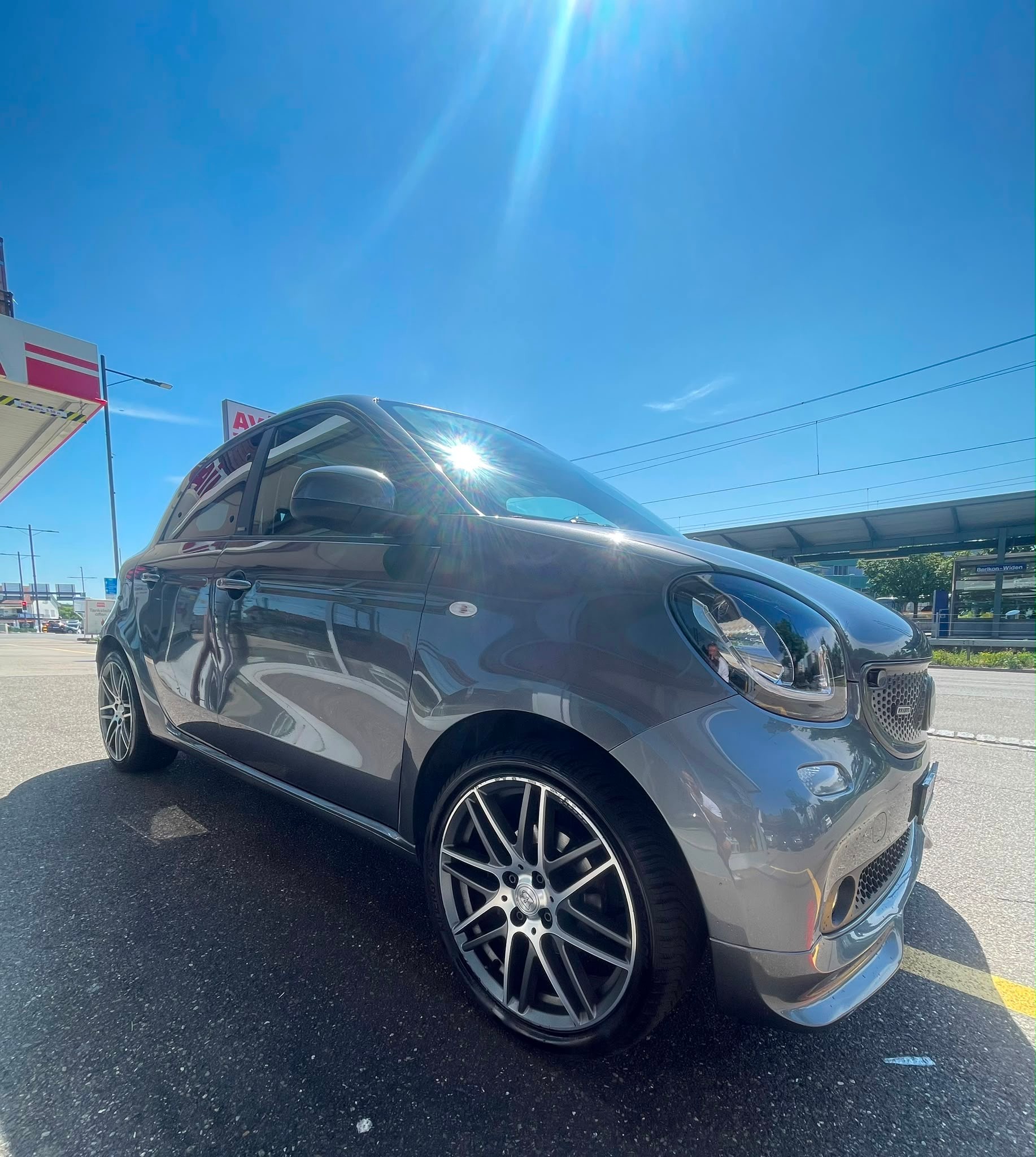 SMART forfour BRABUS twinamic 109 PS | CH-Auto | JBL Soundsystem | DAB+ | Sitzheizung | Bluetooth-image-3