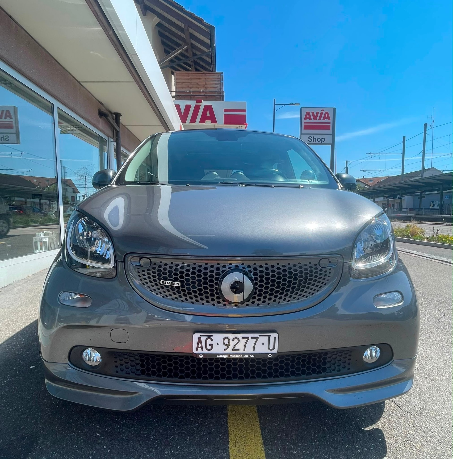 SMART forfour BRABUS twinamic 109 PS | CH-Auto | JBL Soundsystem | DAB+ | Sitzheizung | Bluetooth-image-1