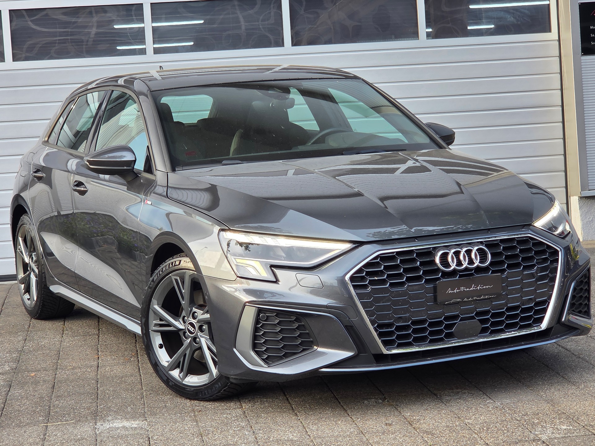 AUDI A3 Sportback 35 TFSI S line Attraction S-tronic **PANORAMA -ASSISTENZ PAKET PLUS -KOMFORT PAKET -ADAPTIVE LED -MEMORY PAKET**